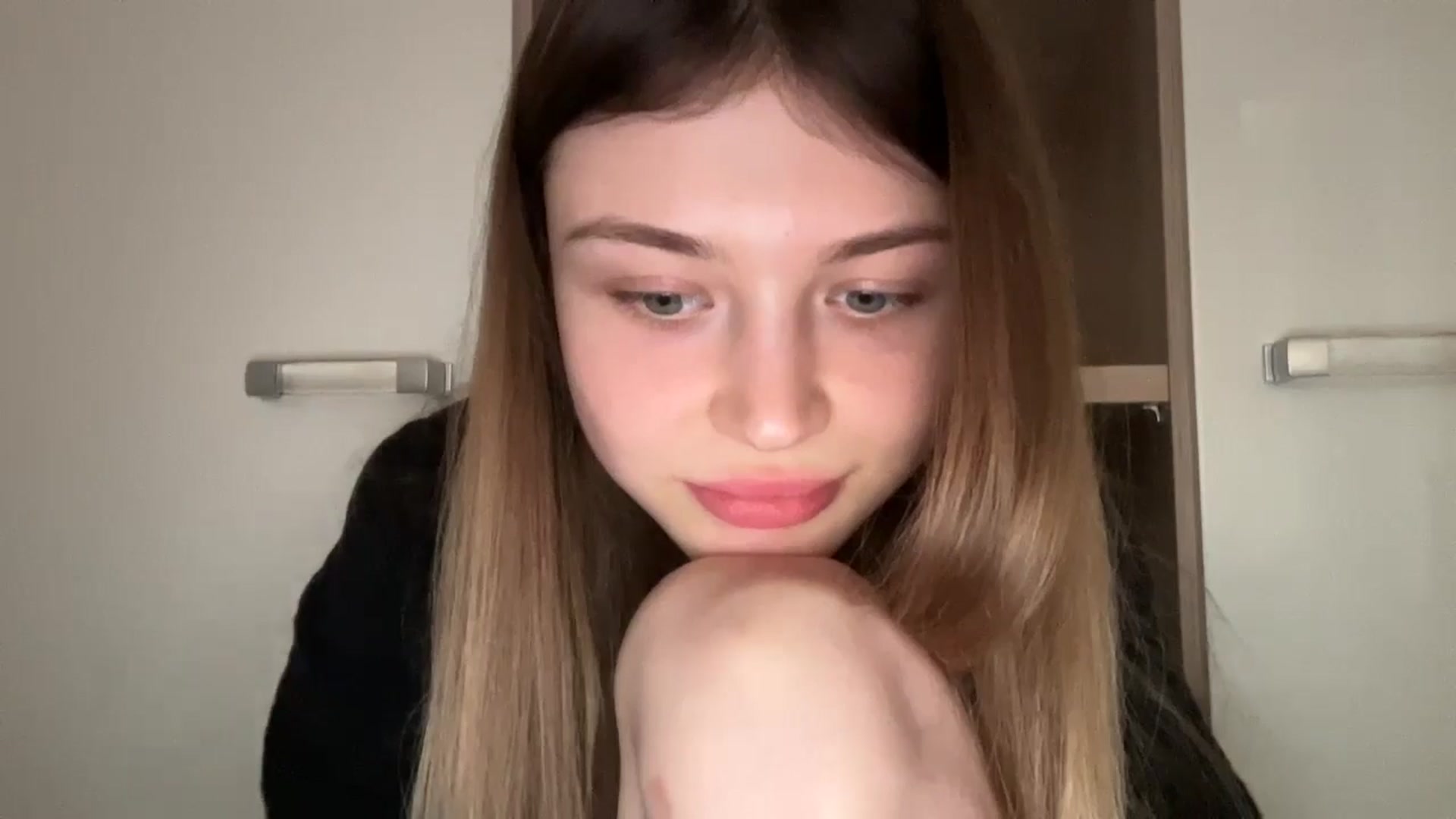 Gallery image thumbnail from Coconut_dream's myfreecams stream on, 05/18/2024, 10:02 image 5 of 20