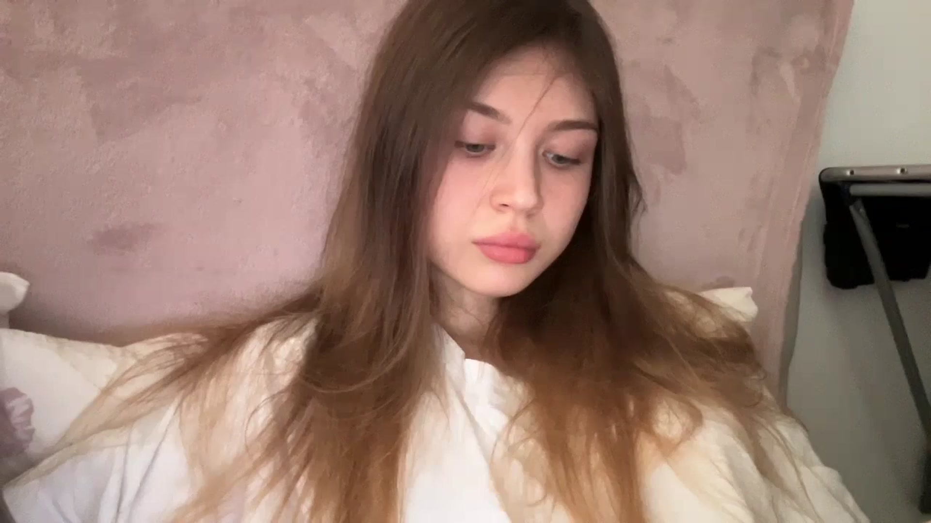 Gallery image thumbnail from Coconut_dream's myfreecams stream on, 05/19/2024, 07:49 image 2 of 20