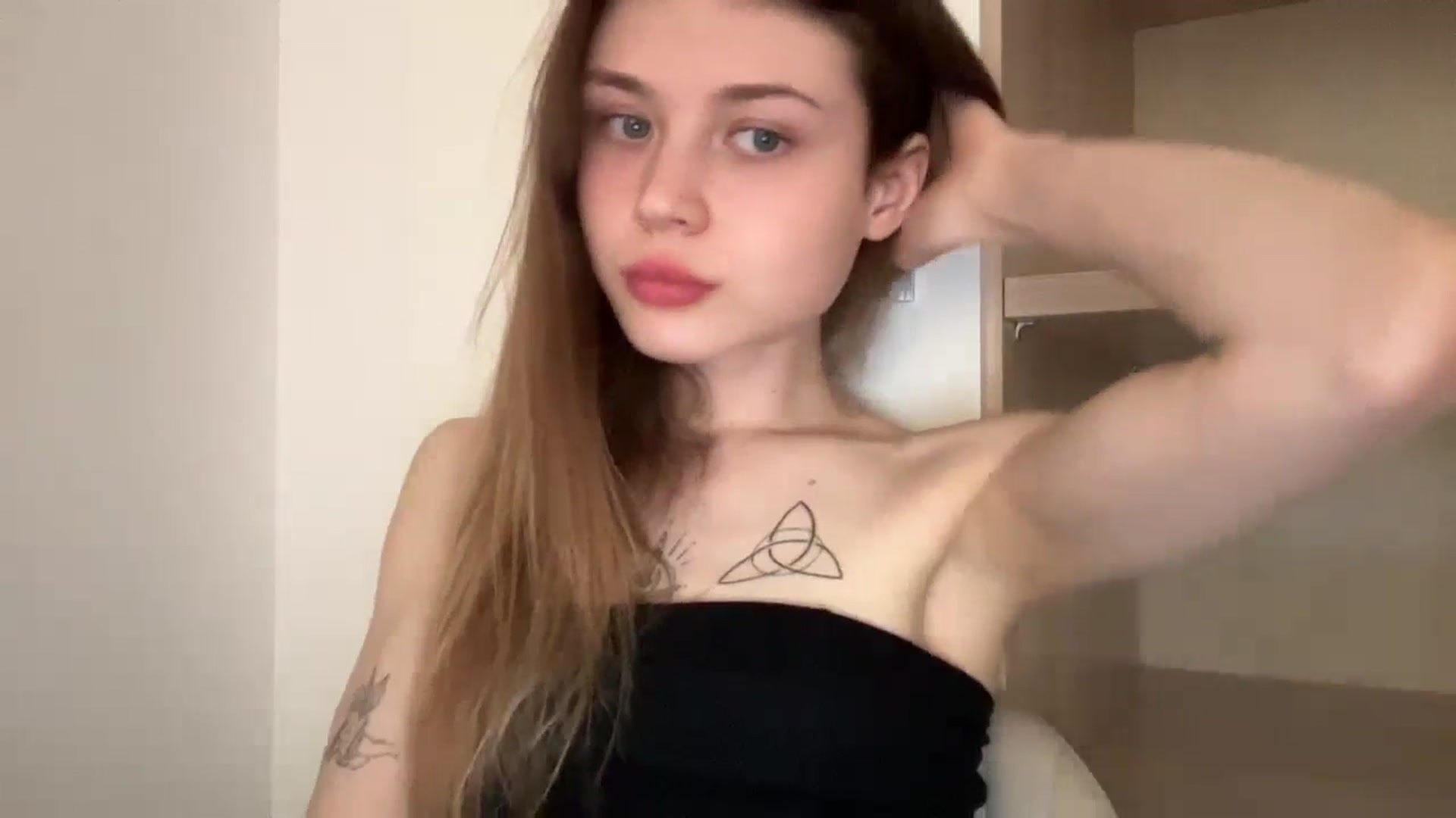 Gallery image thumbnail from Coconut_dream's myfreecams stream on, 05/20/2024, 10:45 image 6 of 20