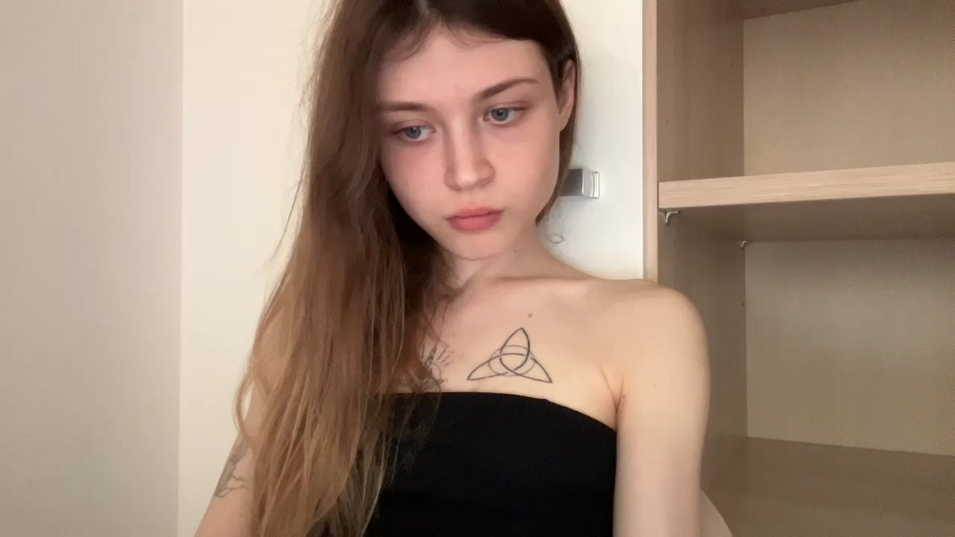 Gallery image thumbnail from Coconut_dream's myfreecams stream on, 05/20/2024, 10:45 image 1 of 20