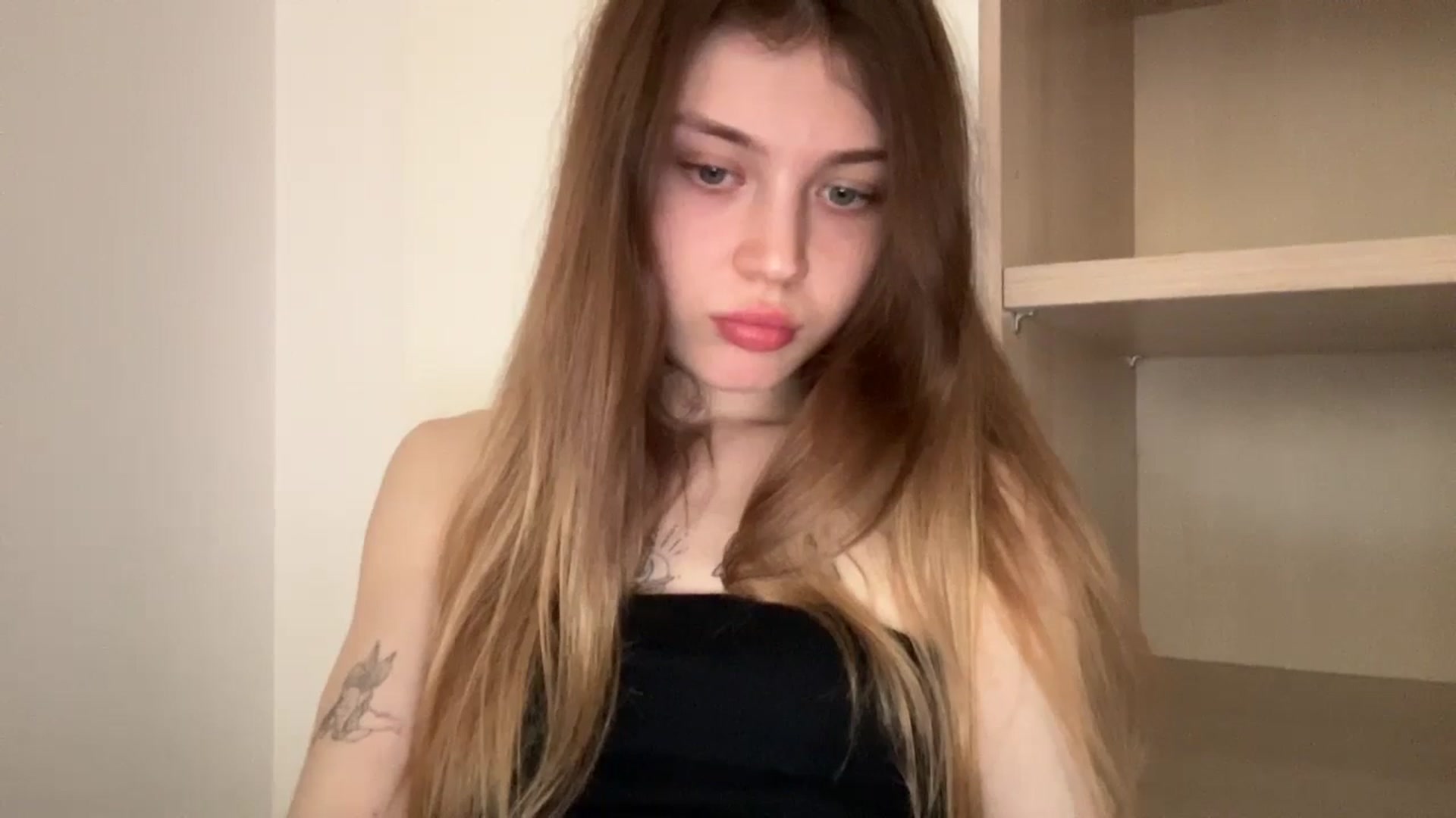 Gallery image thumbnail from Coconut_dream's myfreecams stream on, 05/20/2024, 10:45 image 8 of 20