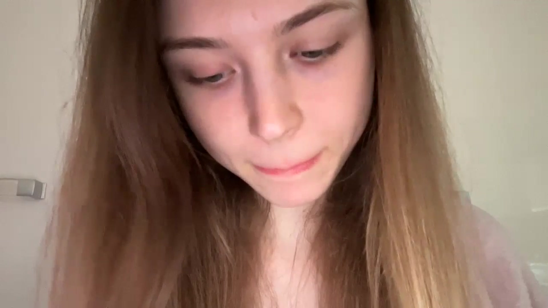 Gallery image thumbnail from Coconut_dream's myfreecams stream on, 05/22/2024, 07:15 image 15 of 20