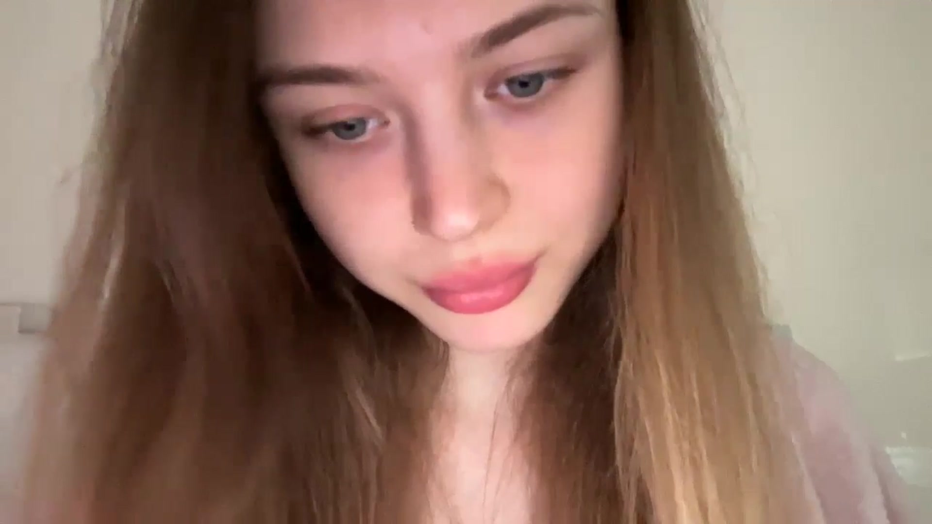 Gallery image thumbnail from Coconut_dream's myfreecams stream on, 05/22/2024, 07:15 image 14 of 20