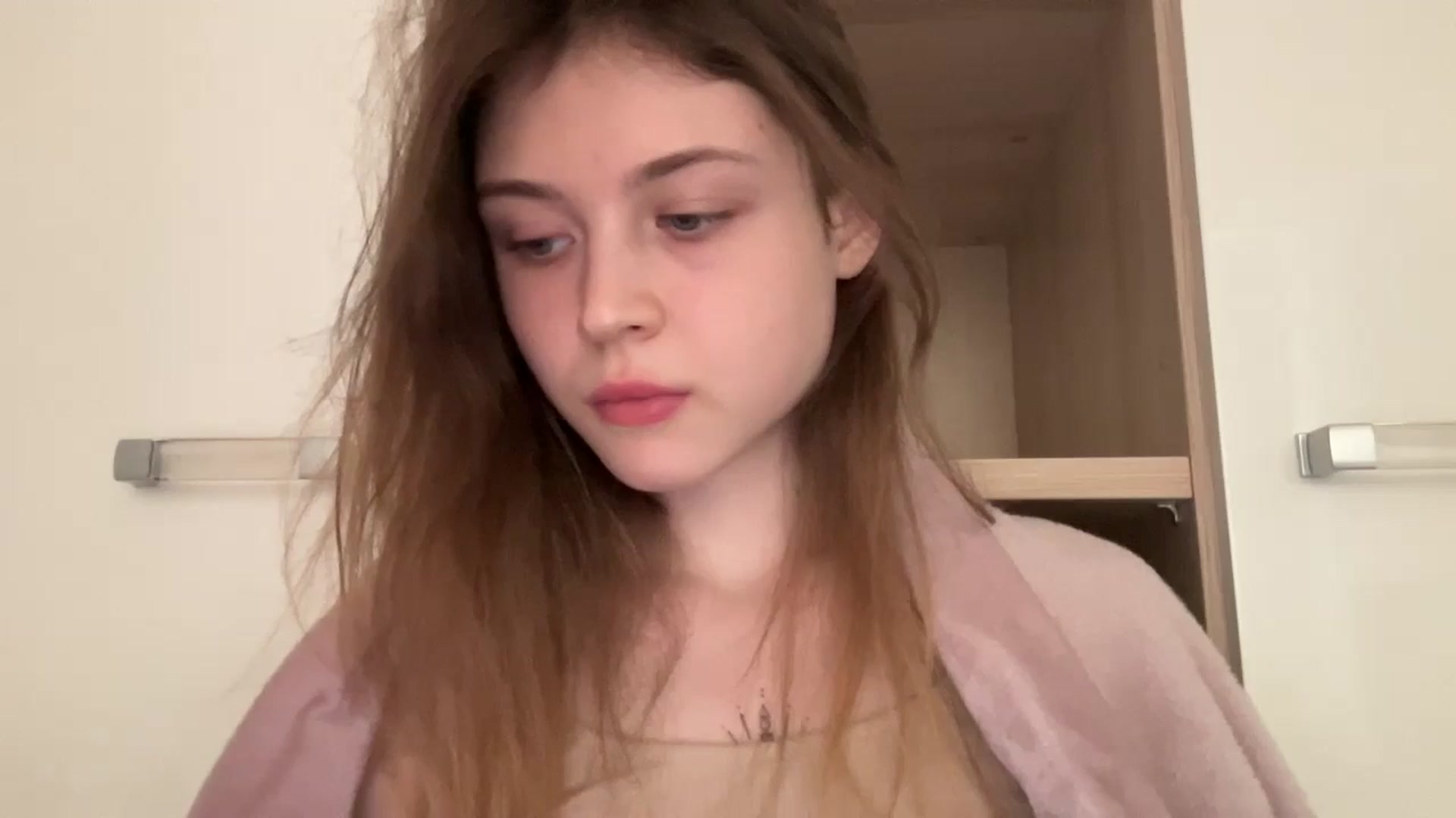 Gallery image thumbnail from Coconut_dream's myfreecams stream on, 05/22/2024, 08:24 image 12 of 20