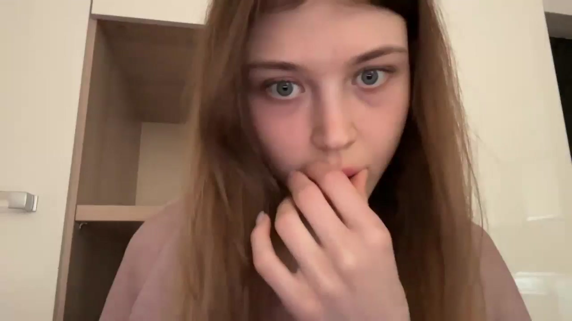 Gallery image thumbnail from Coconut_dream's myfreecams stream on, 05/22/2024, 09:20 image 18 of 20