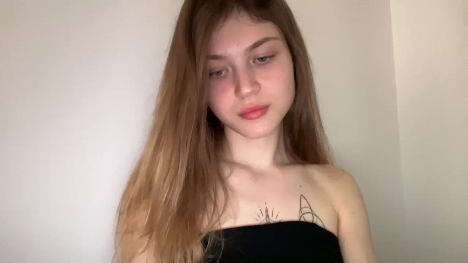 Gallery image thumbnail from Coconut_dream's myfreecams stream on, 05/23/2024, 14:50 image 9 of 20