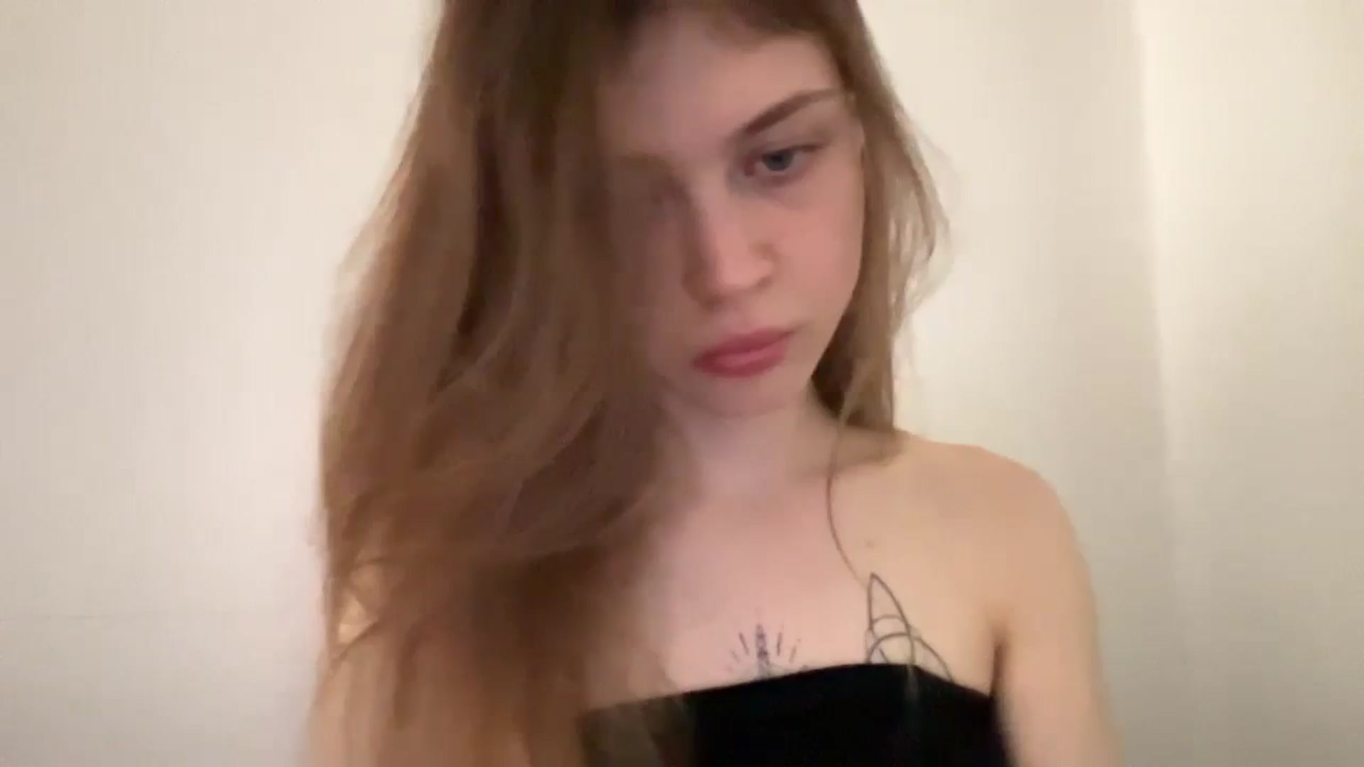 Gallery image thumbnail from Coconut_dream's myfreecams stream on, 05/23/2024, 14:50 image 4 of 20