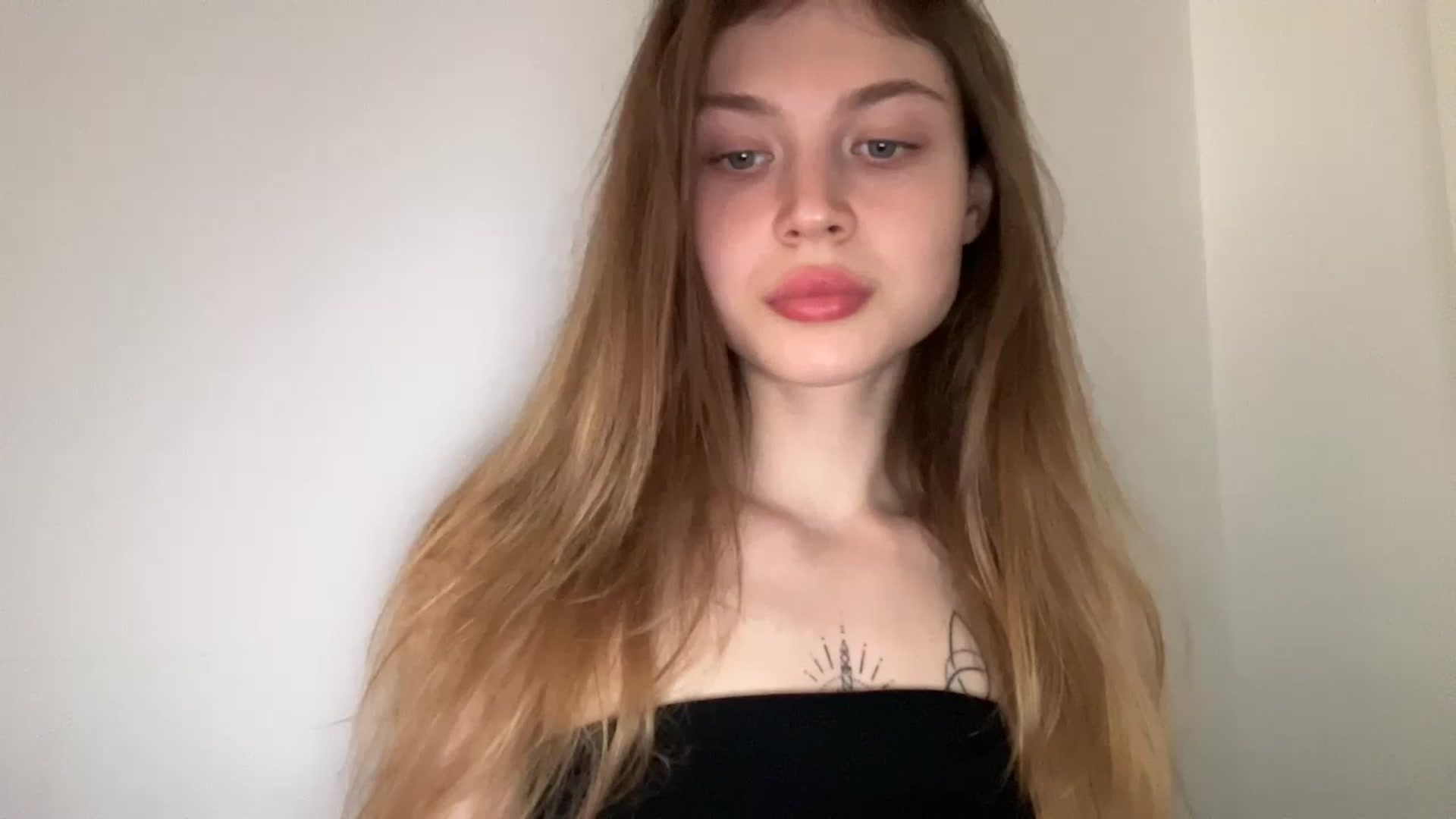 Gallery image thumbnail from Coconut_dream's myfreecams stream on, 05/23/2024, 14:50 image 6 of 20
