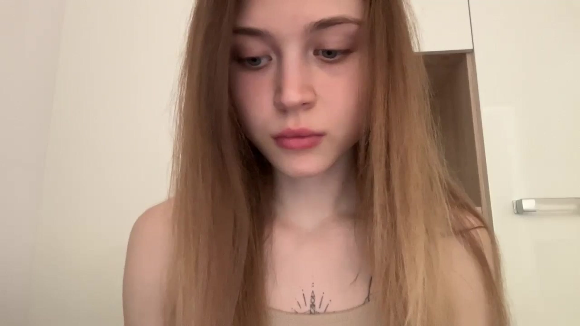Gallery image thumbnail from Coconut_dream's myfreecams stream on, 05/25/2024, 09:43 image 8 of 20