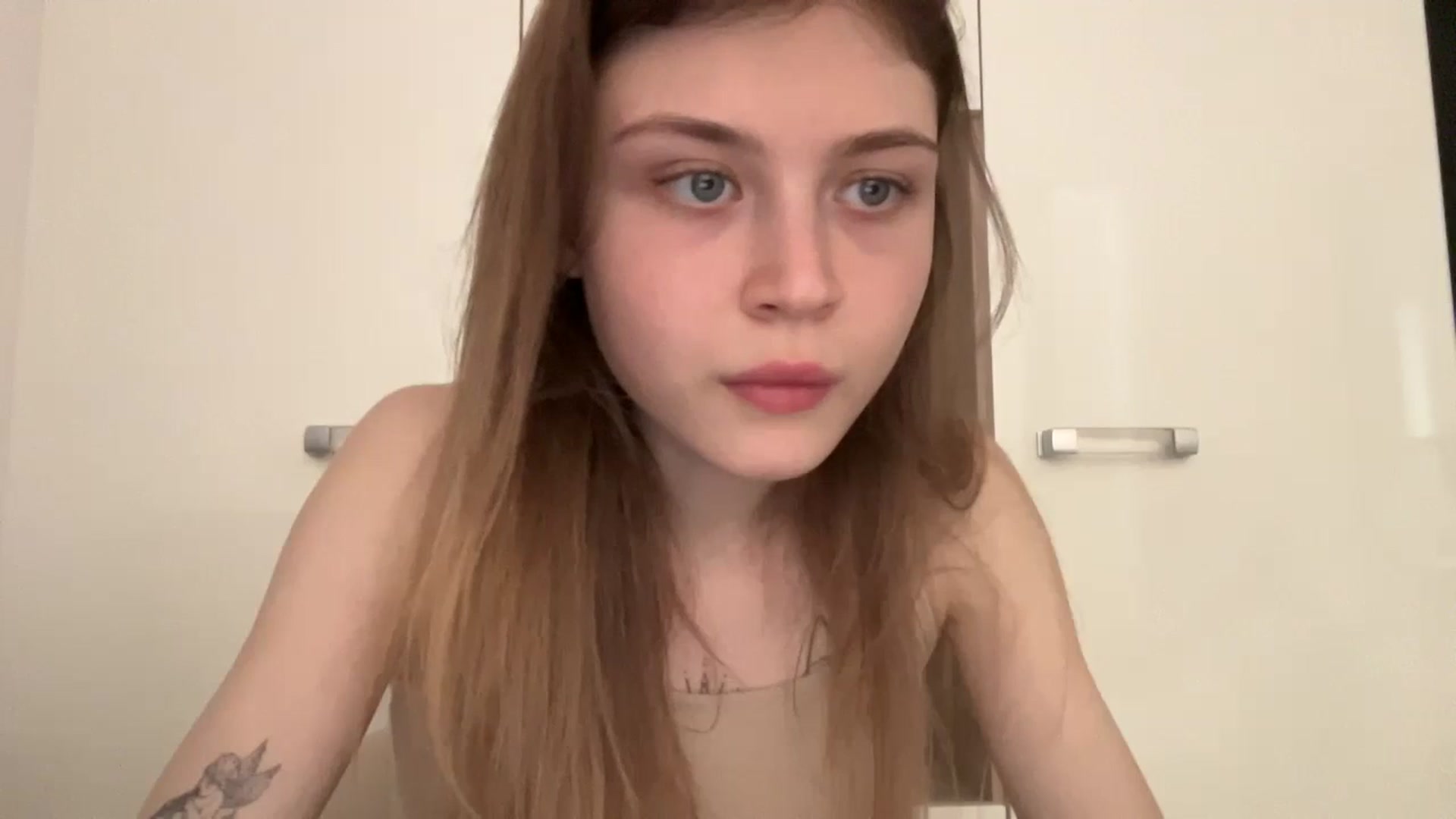 Gallery image thumbnail from Coconut_dream's myfreecams stream on, 05/25/2024, 10:07 image 18 of 20
