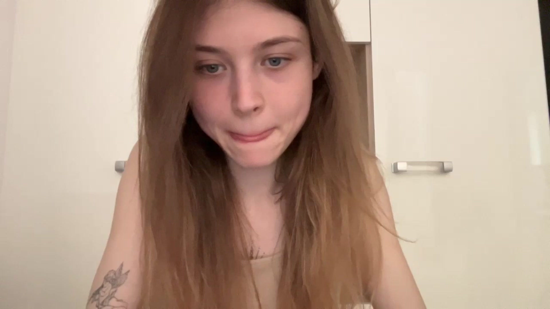 Gallery image thumbnail from Coconut_dream's myfreecams stream on, 05/25/2024, 10:07 image 4 of 20