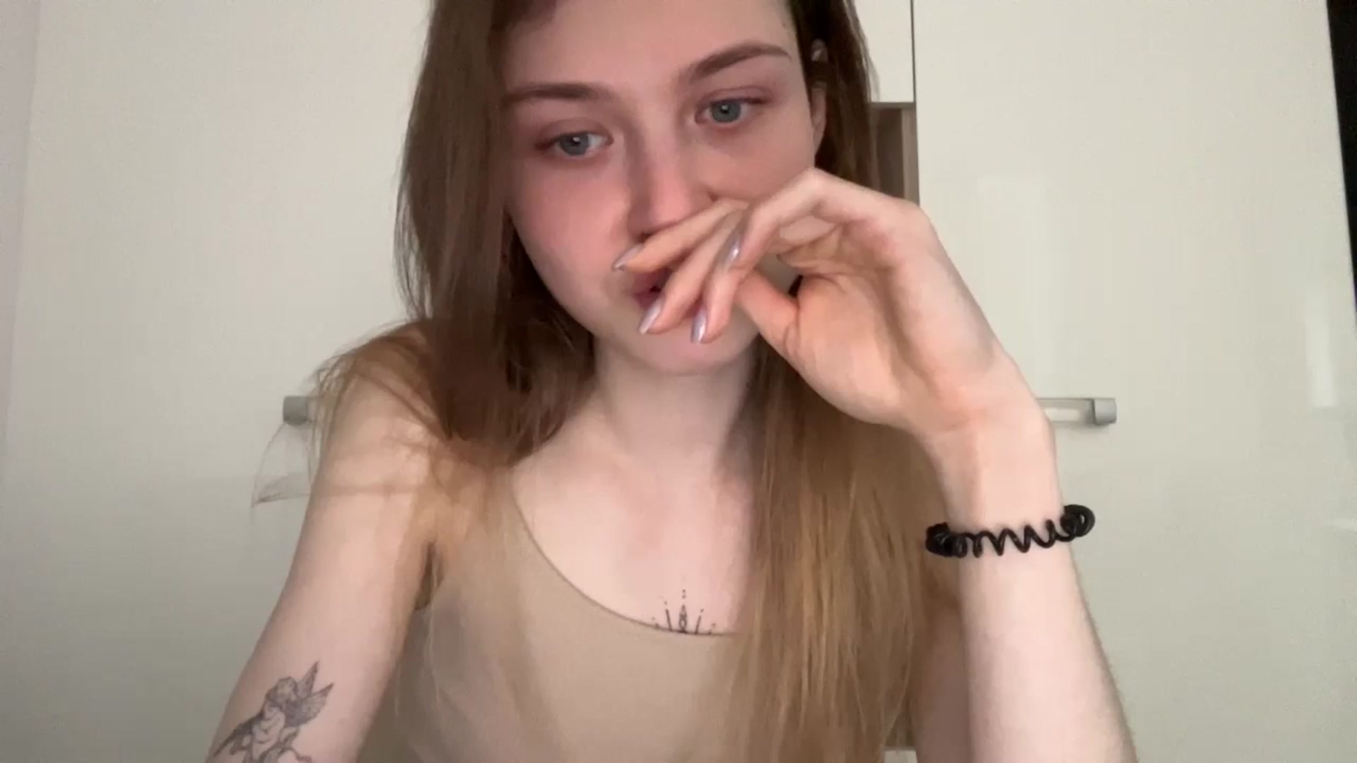 Gallery image thumbnail from Coconut_dream's myfreecams stream on, 05/25/2024, 10:26 image 9 of 20
