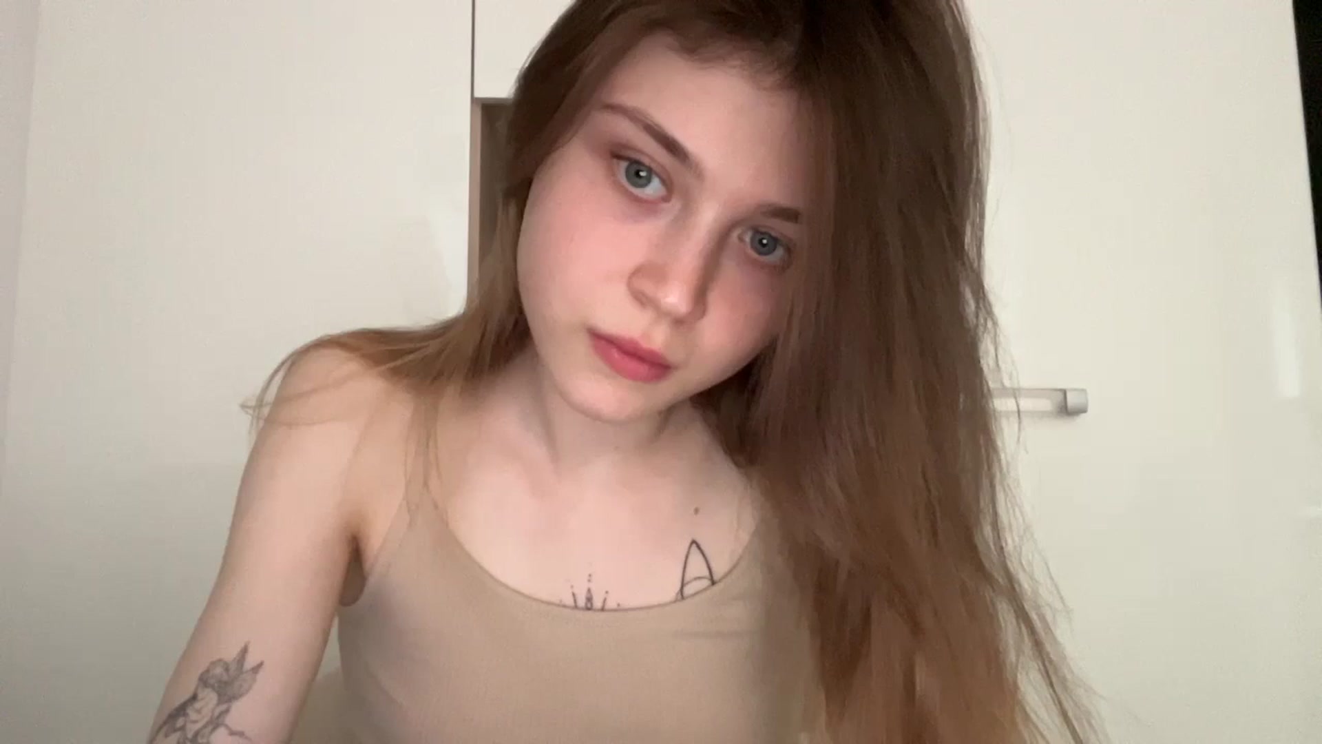 Gallery image thumbnail from Coconut_dream's myfreecams stream on, 05/25/2024, 10:26 image 1 of 20
