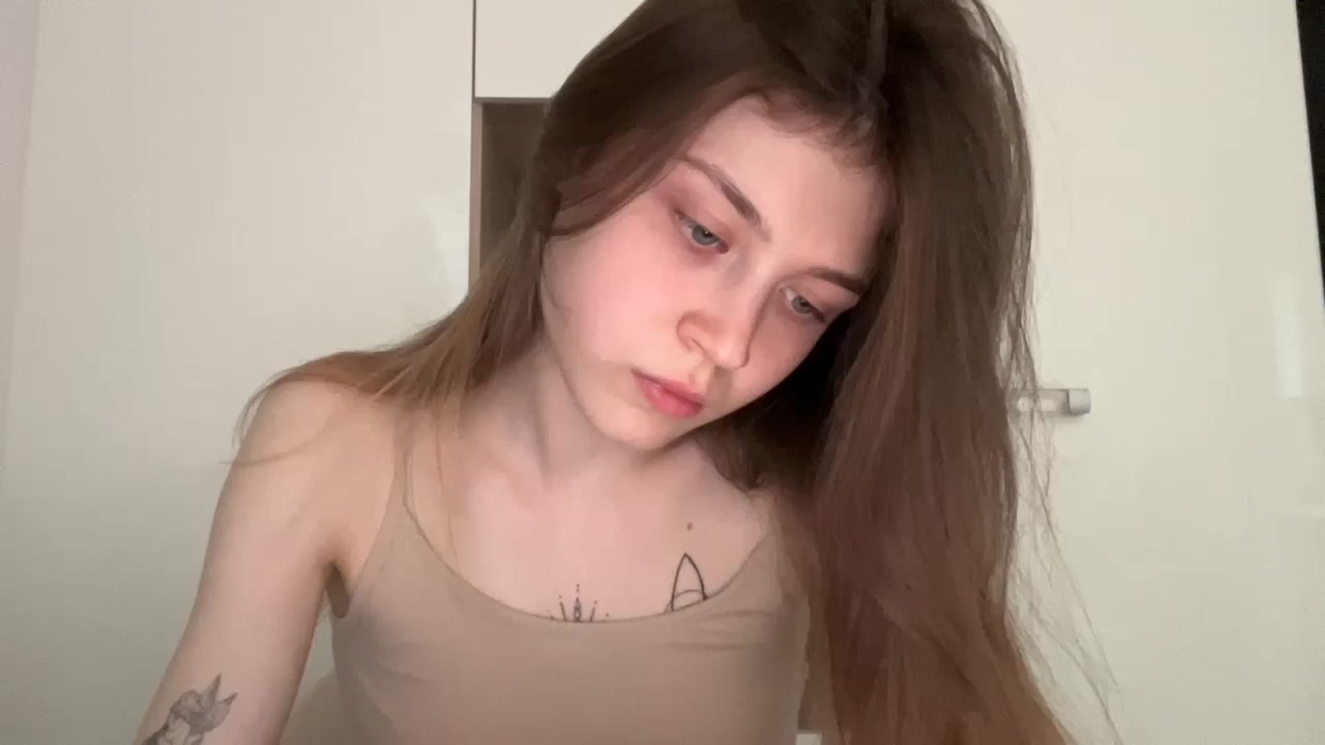 Gallery image thumbnail from Coconut_dream's myfreecams stream on, 05/25/2024, 10:26 image 5 of 20