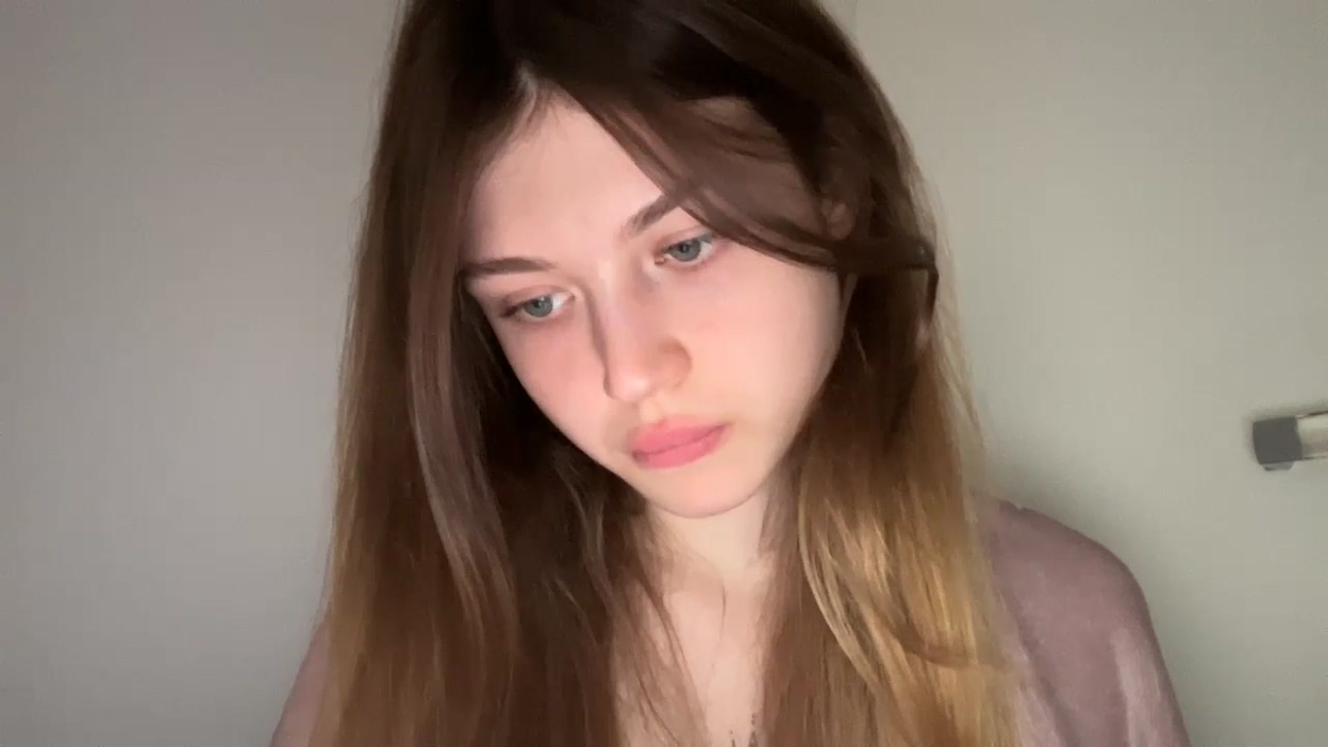 Gallery image thumbnail from Coconut_dream's myfreecams stream on, 05/27/2024, 07:53 image 10 of 20