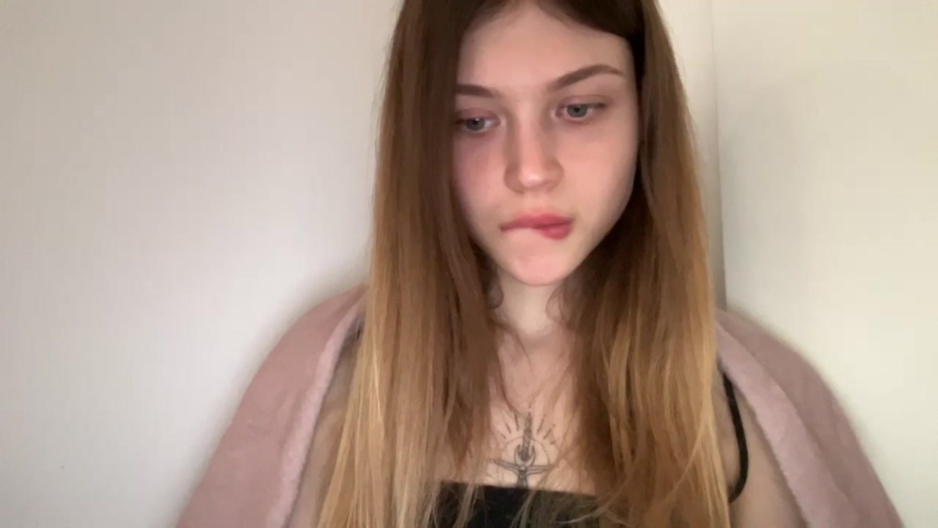 Gallery image thumbnail from Coconut_dream's myfreecams stream on, 05/27/2024, 07:53 image 19 of 20