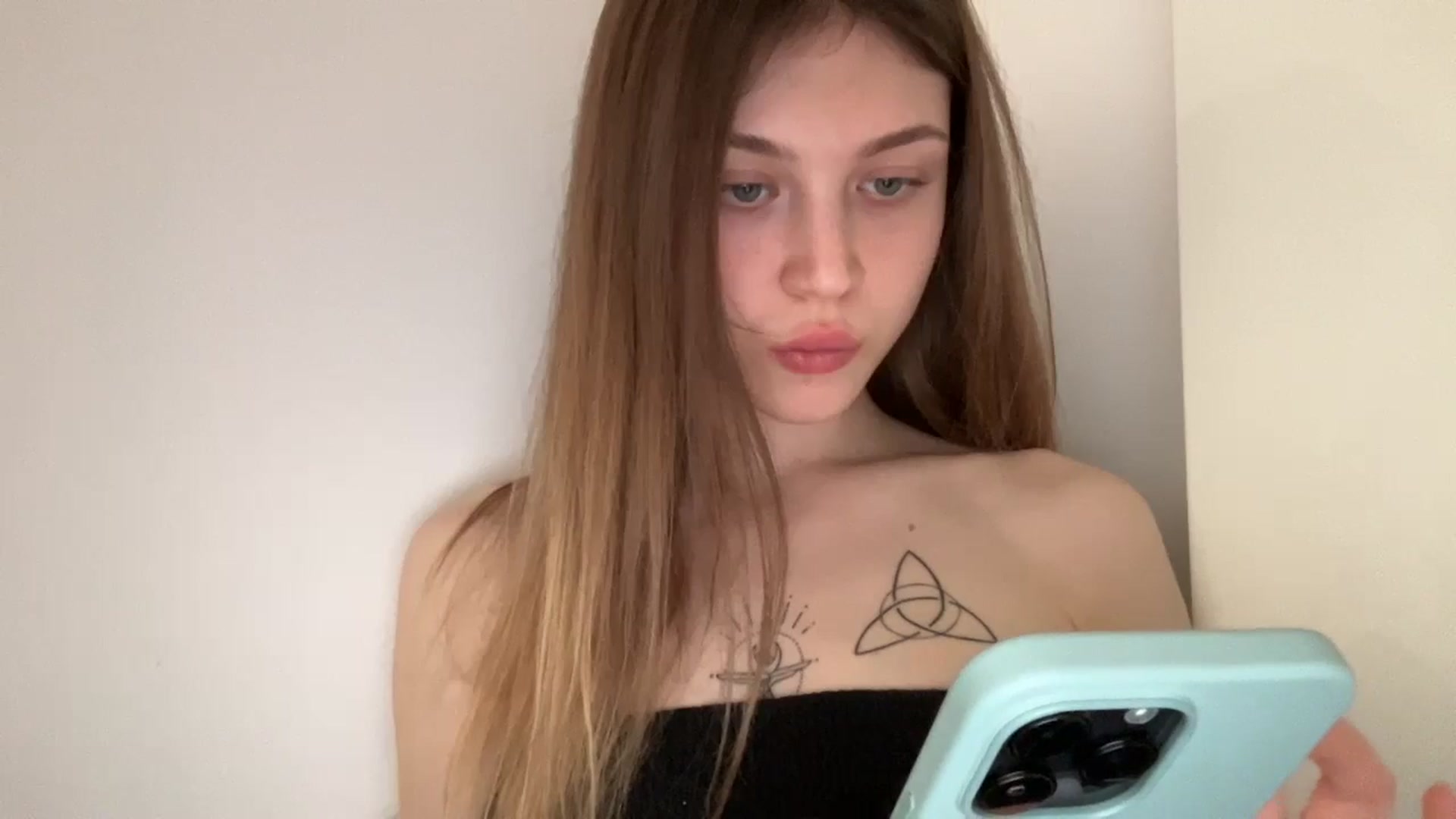Gallery image thumbnail from Coconut_dream's myfreecams stream on, 05/27/2024, 11:51 image 4 of 20