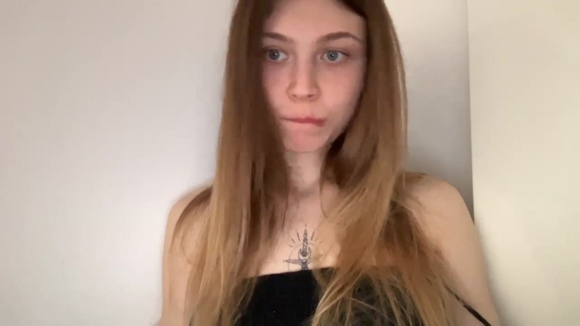 Gallery image thumbnail from Coconut_dream's myfreecams stream on, 05/27/2024, 11:51 image 3 of 20