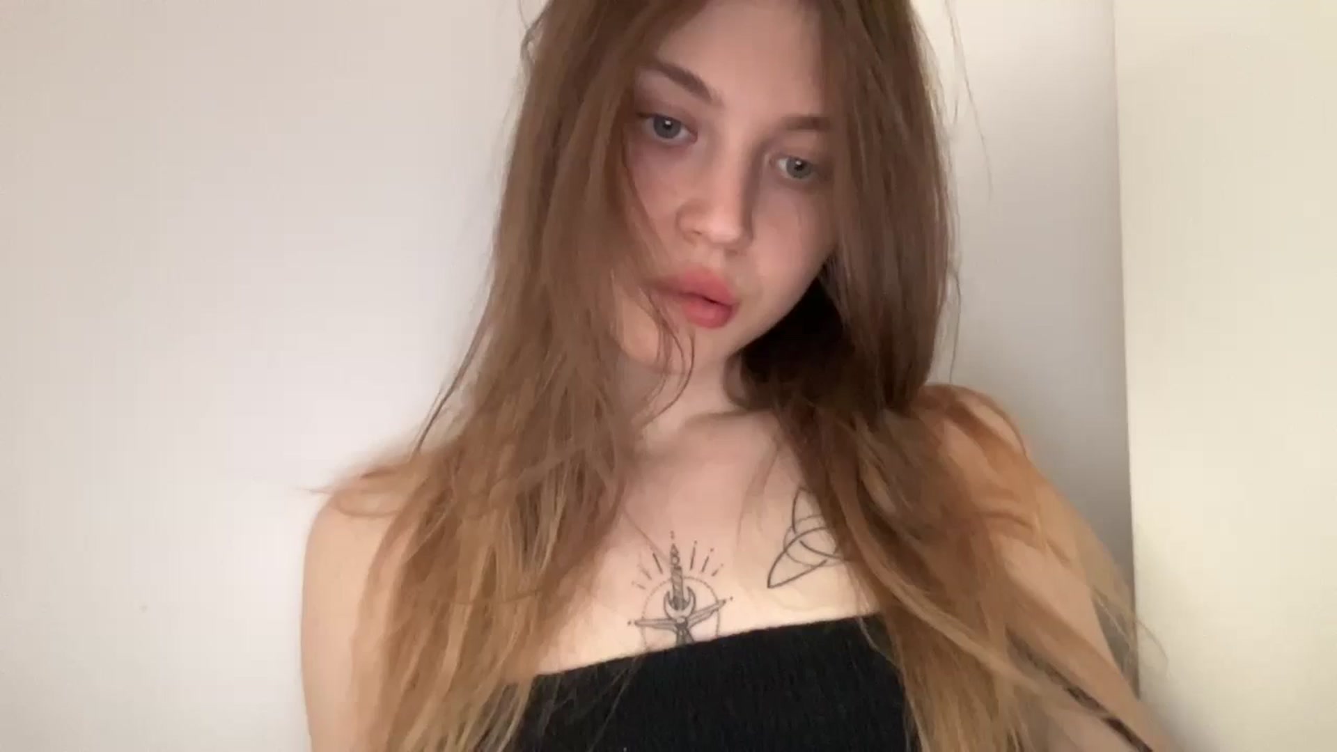 Gallery image thumbnail from Coconut_dream's myfreecams stream on, 05/27/2024, 11:51 image 1 of 20