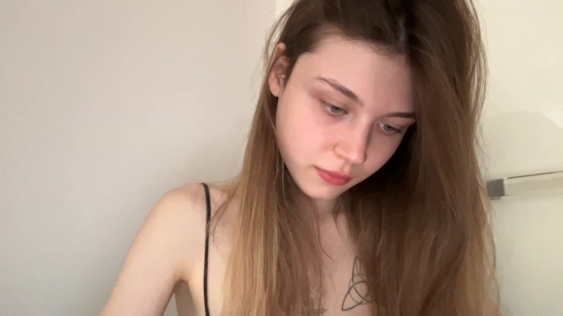 Gallery image thumbnail from Coconut_dream's myfreecams stream on, 05/27/2024, 11:51 image 19 of 20