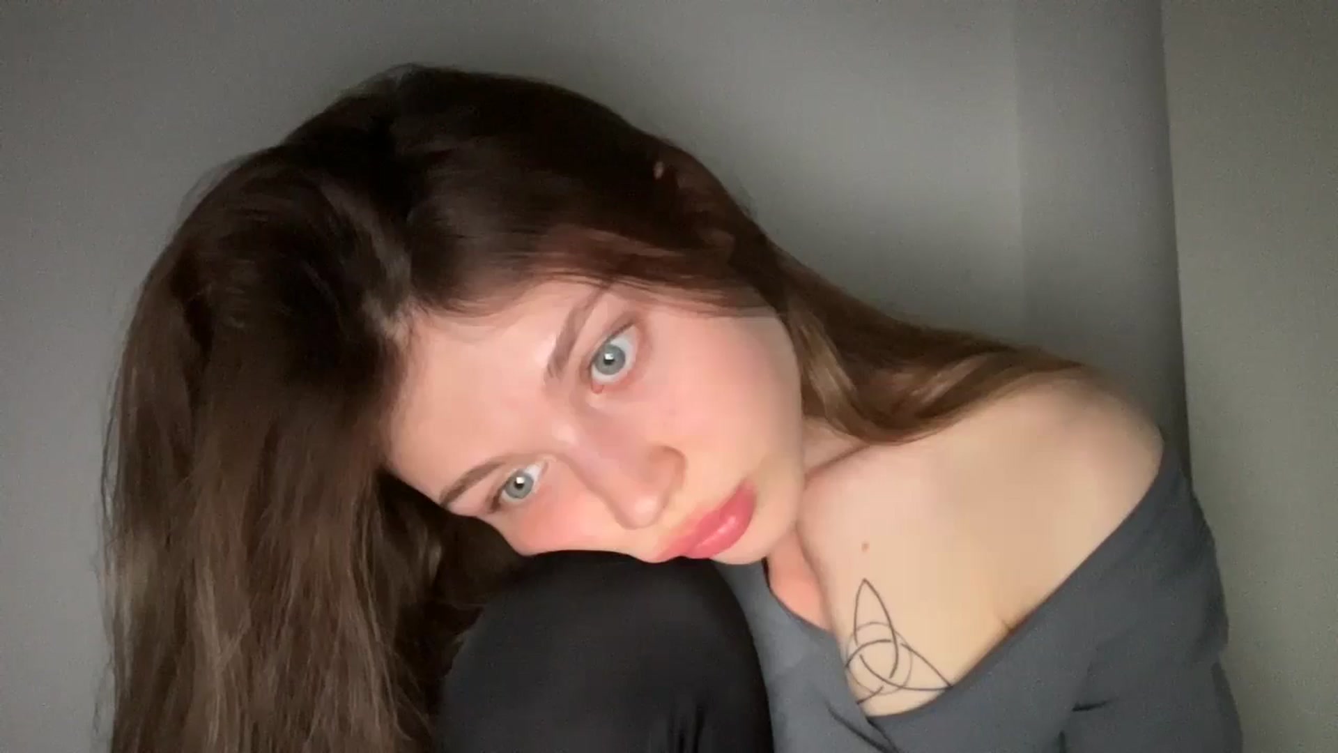 Gallery image thumbnail from Coconut_dream's myfreecams stream on, 05/27/2024, 19:21 image 16 of 20