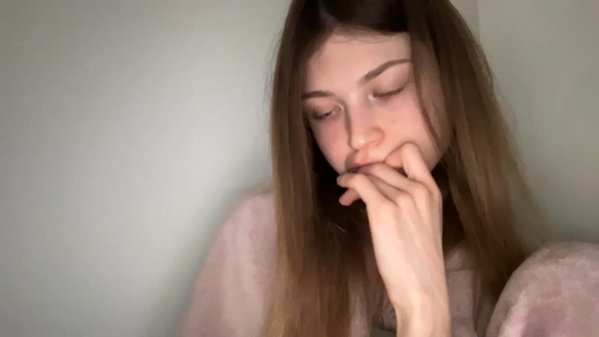 Gallery image thumbnail from Coconut_dream's myfreecams stream on, 05/28/2024, 06:25 image 18 of 20