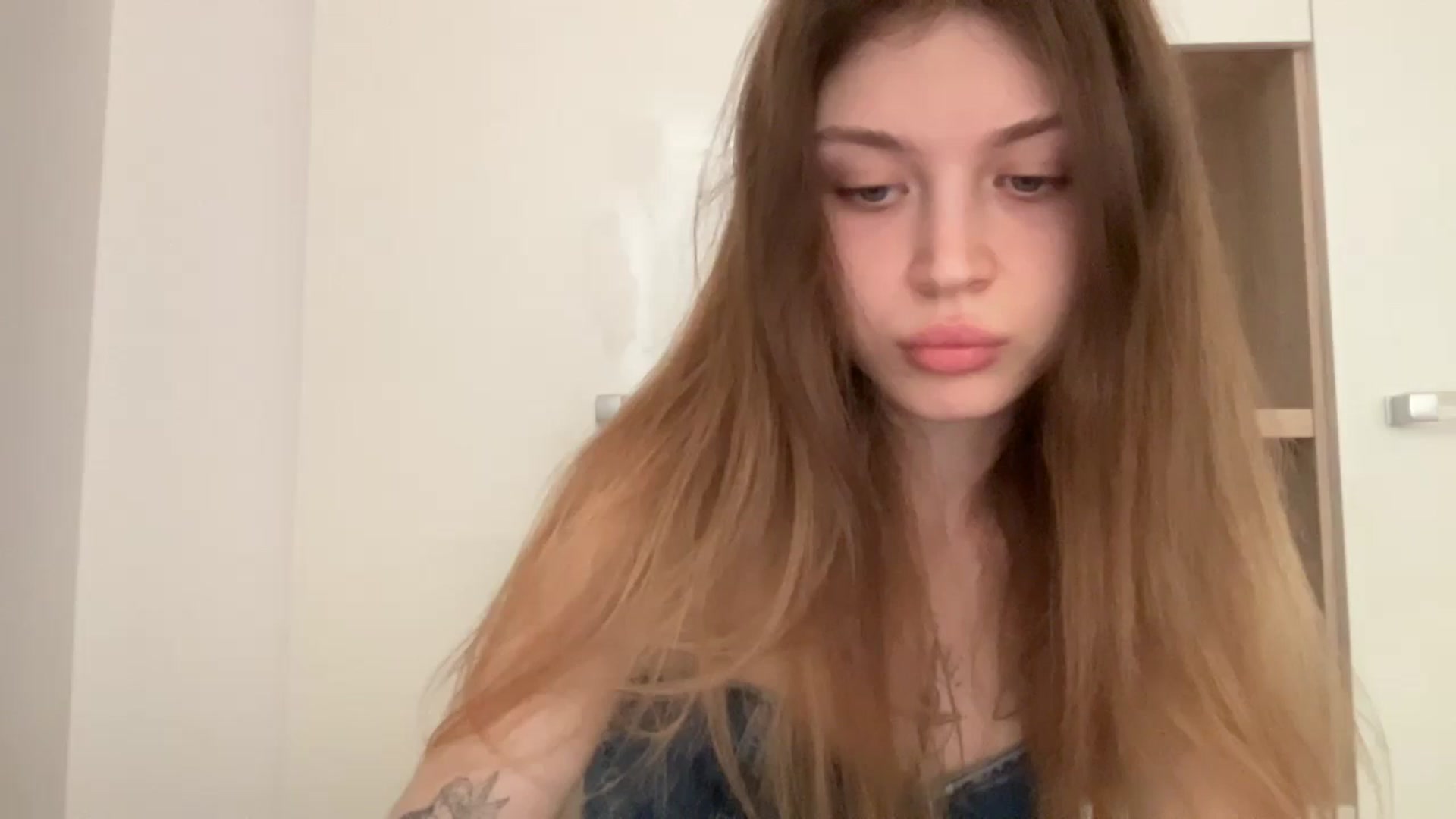 Gallery image thumbnail from Coconut_dream's myfreecams stream on, 05/29/2024, 10:01 image 17 of 20