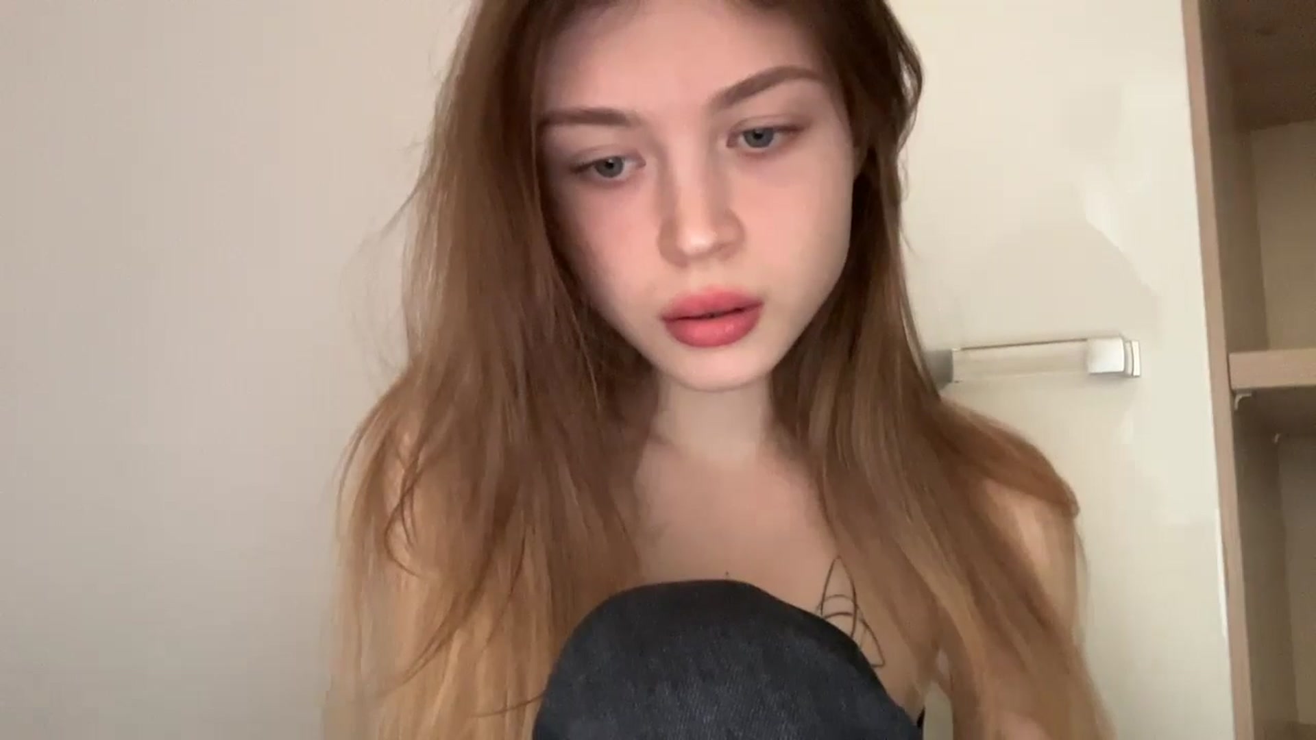 Gallery image thumbnail from Coconut_dream's myfreecams stream on, 05/30/2024, 07:02 image 12 of 20