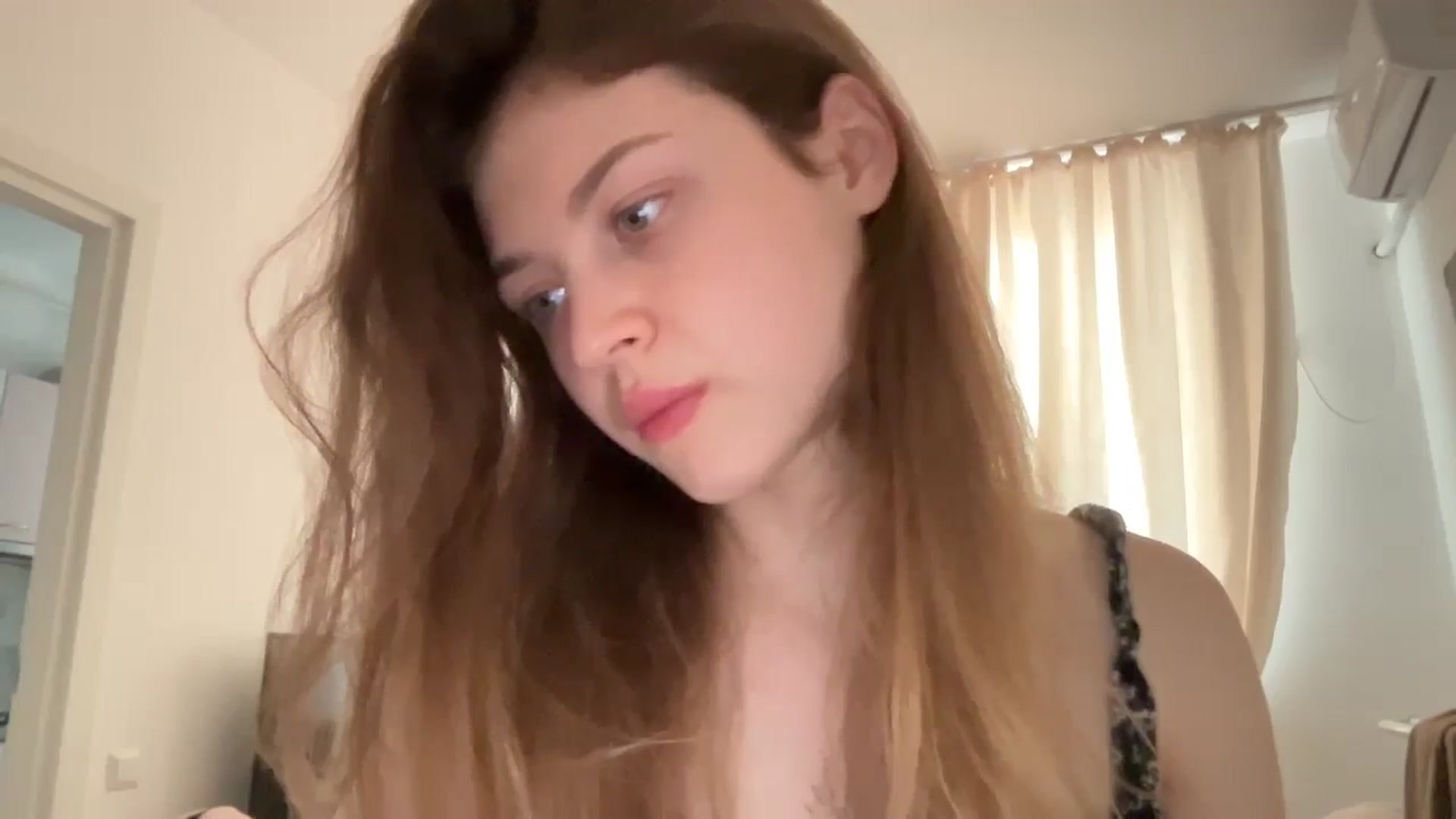 Gallery image thumbnail from Coconut_dream's myfreecams stream on, 05/31/2024, 09:54 image 5 of 20