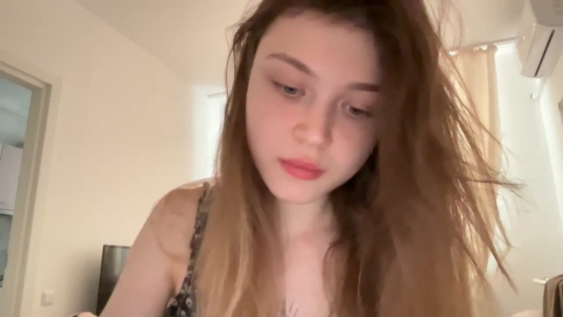 Gallery image thumbnail from Coconut_dream's myfreecams stream on, 05/31/2024, 09:54 image 13 of 20