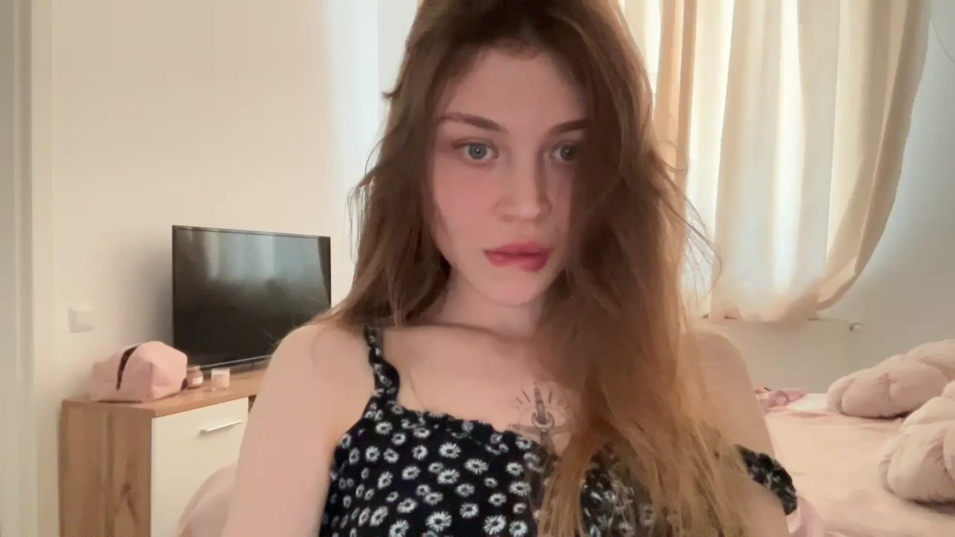 Gallery image thumbnail from Coconut_dream's myfreecams stream on, 05/31/2024, 10:25 image 16 of 20