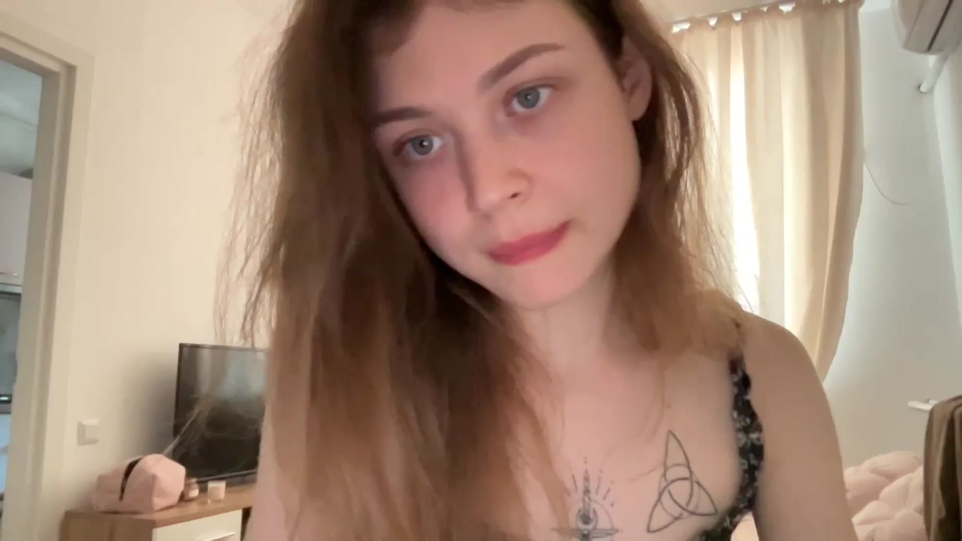 Gallery image thumbnail from Coconut_dream's myfreecams stream on, 05/31/2024, 10:25 image 1 of 20