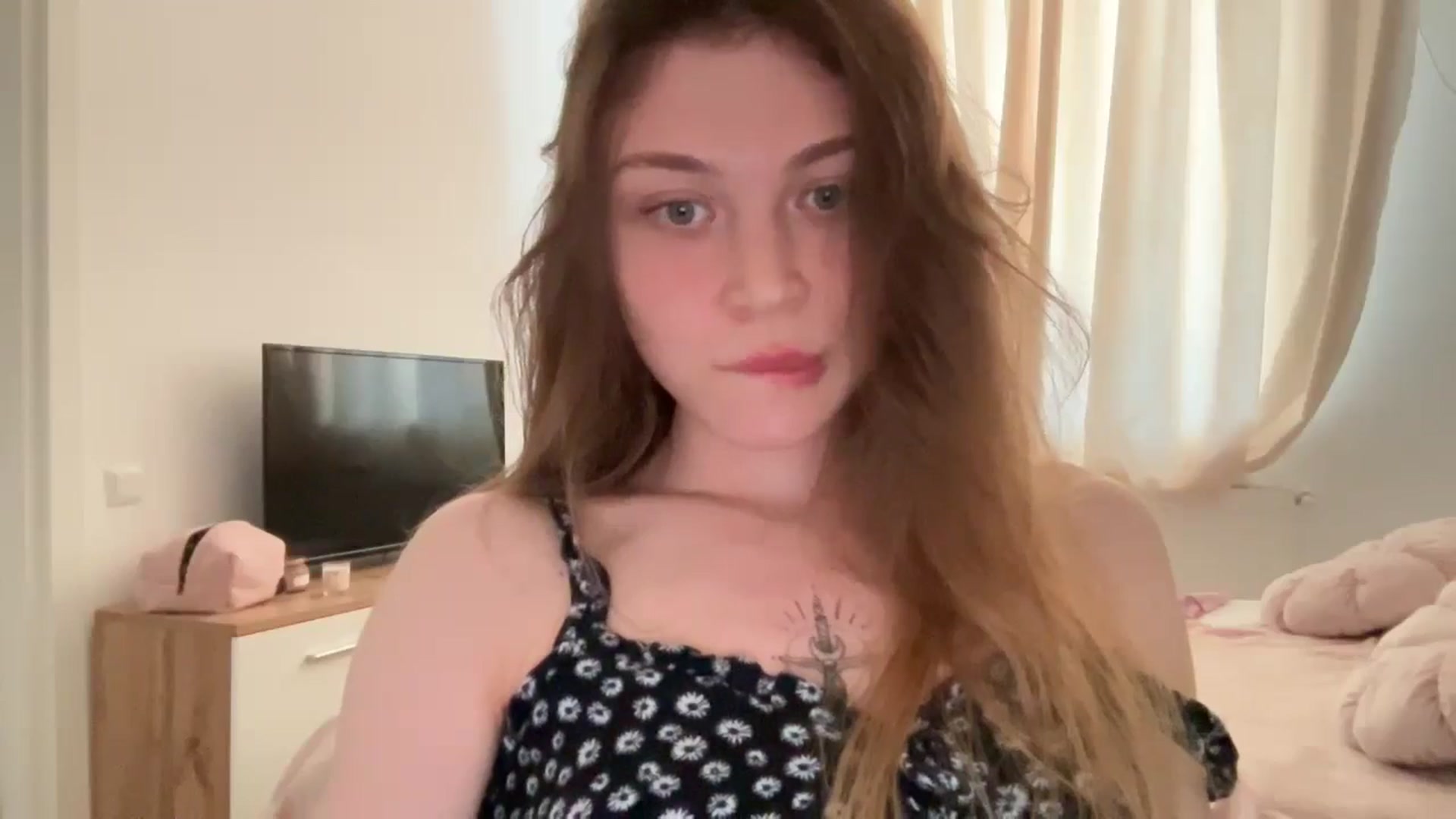 Gallery image thumbnail from Coconut_dream's myfreecams stream on, 05/31/2024, 10:25 image 17 of 20