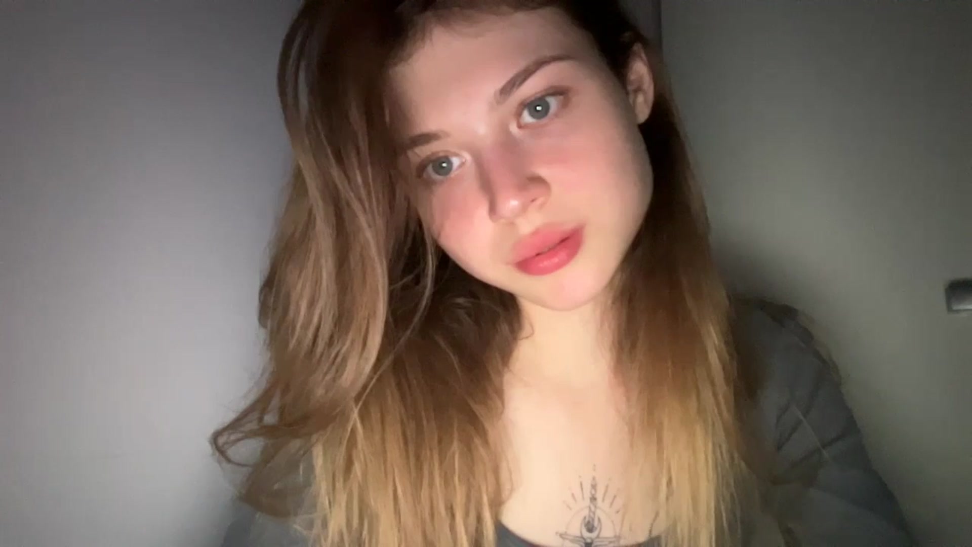 Gallery image thumbnail from Coconut_dream's myfreecams stream on, 06/01/2024, 18:07 image 16 of 20