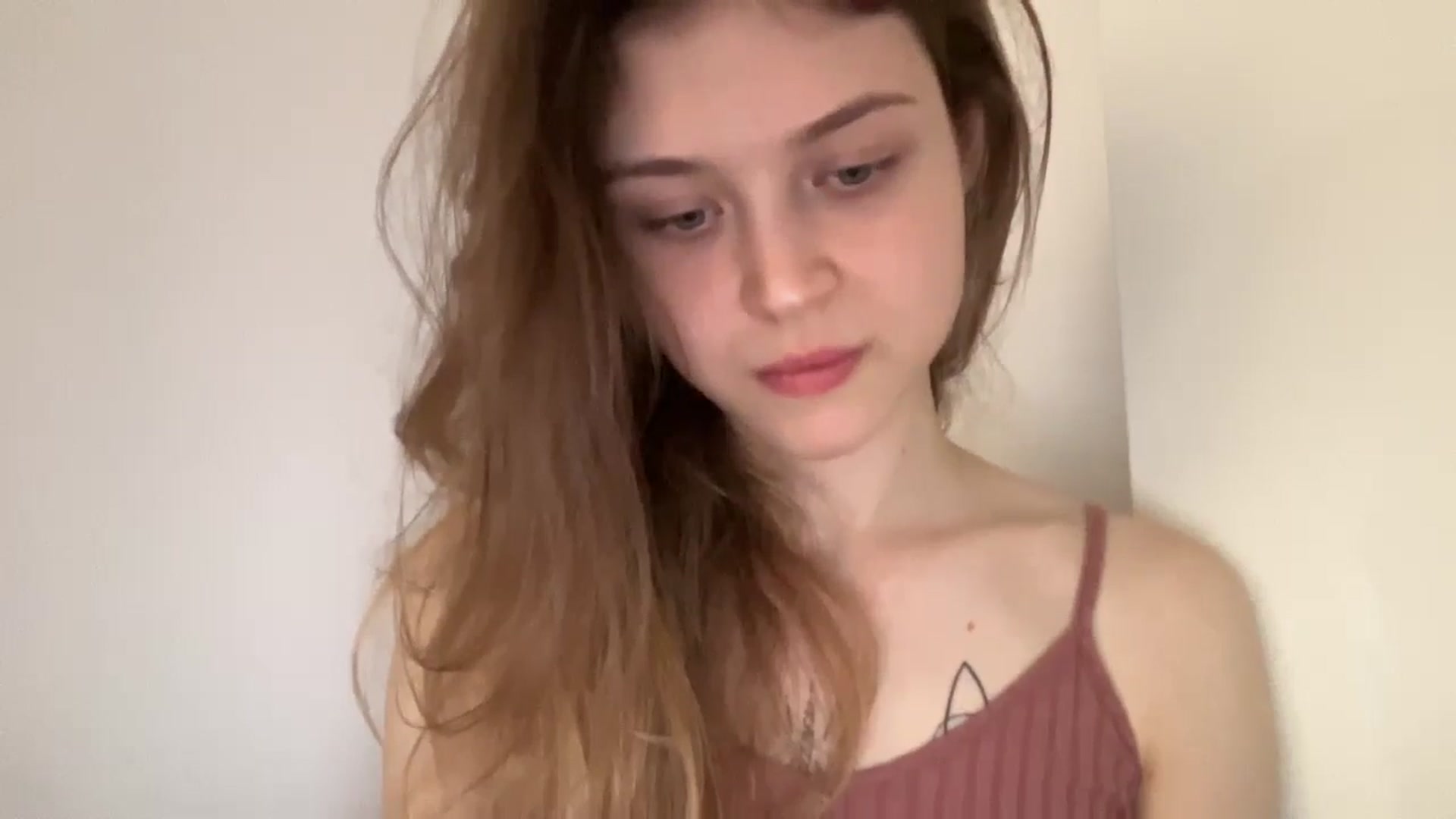 Gallery image thumbnail from Coconut_dream's myfreecams stream on, 06/02/2024, 07:01 image 17 of 20