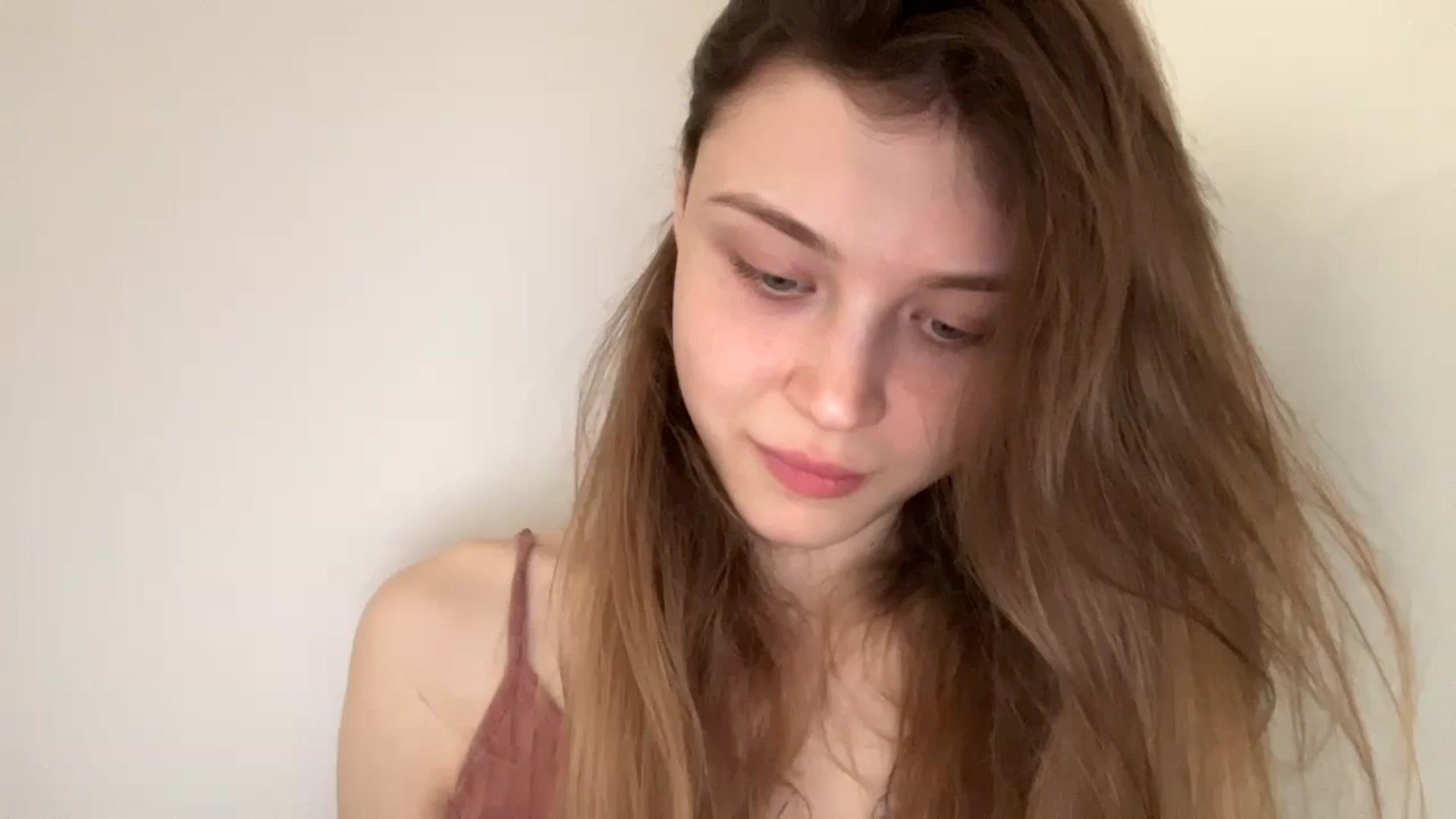 Gallery image thumbnail from Coconut_dream's myfreecams stream on, 06/02/2024, 07:01 image 13 of 20
