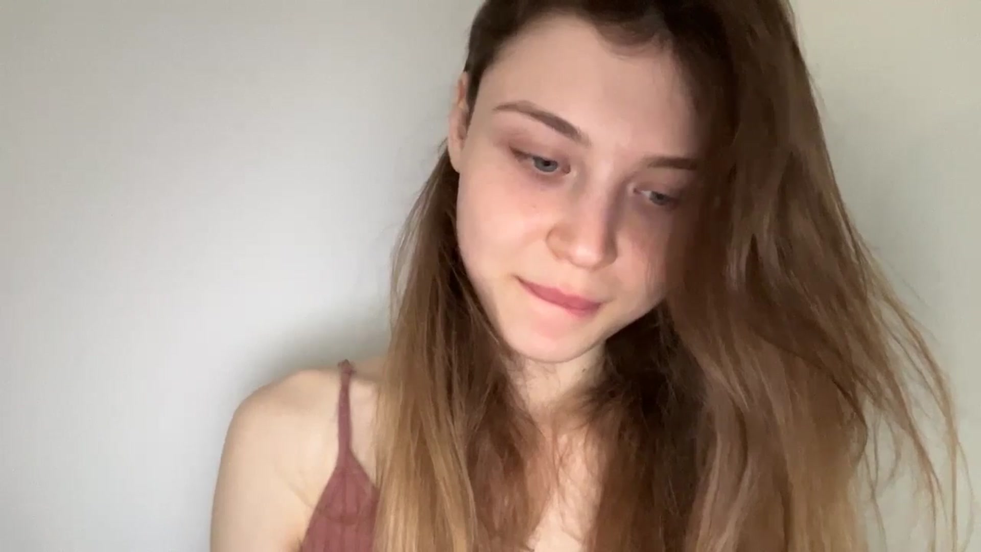 Gallery image thumbnail from Coconut_dream's myfreecams stream on, 06/02/2024, 07:01 image 11 of 20
