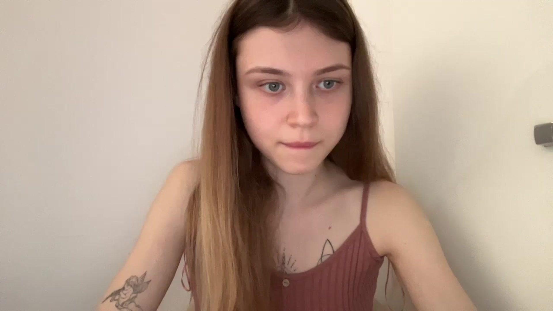 Gallery image thumbnail from Coconut_dream's myfreecams stream on, 06/02/2024, 08:35 image 11 of 20