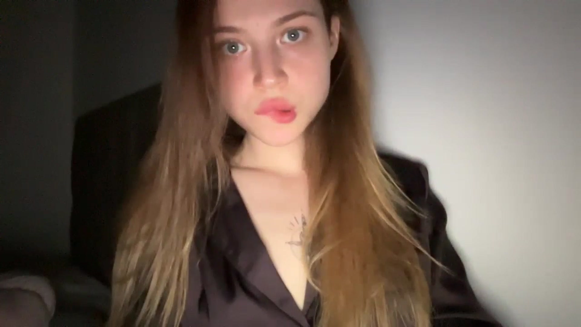 Gallery image thumbnail from Coconut_dream's myfreecams stream on, 06/02/2024, 19:01 image 16 of 20