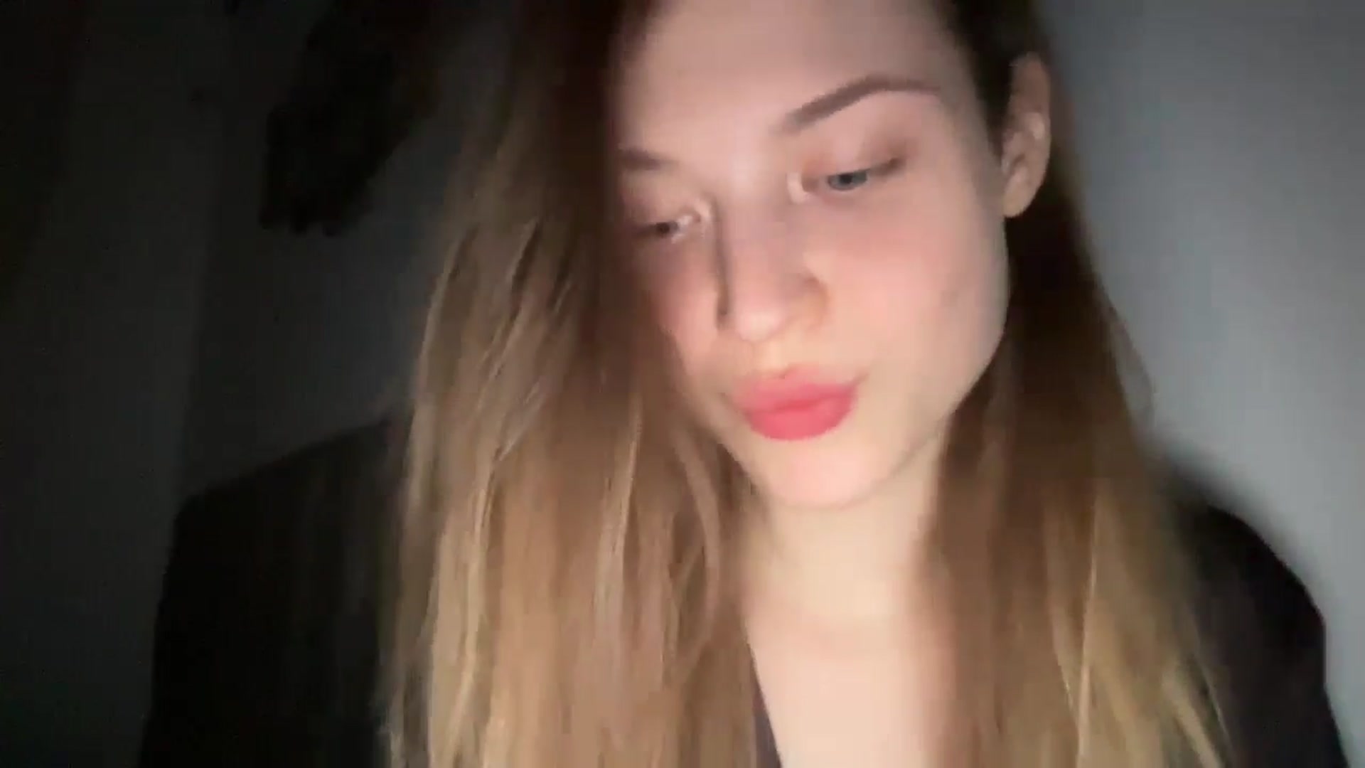 Gallery image thumbnail from Coconut_dream's myfreecams stream on, 06/02/2024, 19:39 image 14 of 20