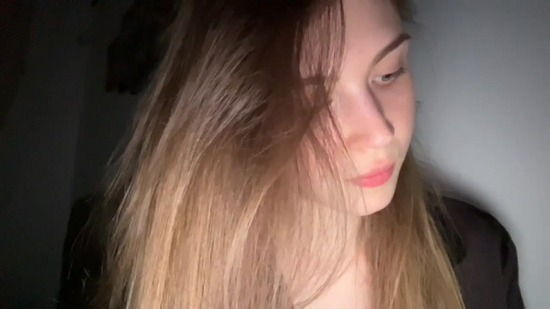 Gallery image thumbnail from Coconut_dream's myfreecams stream on, 06/02/2024, 19:39 image 4 of 20