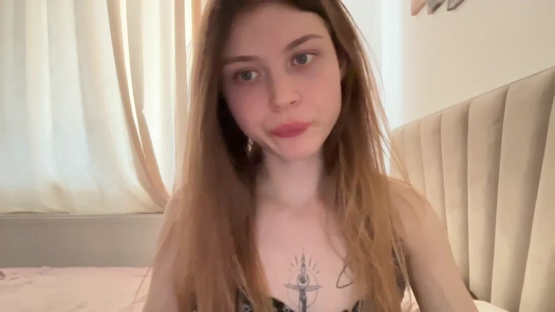 Gallery image thumbnail from Coconut_dream's myfreecams stream on, 06/03/2024, 09:22 image 16 of 20