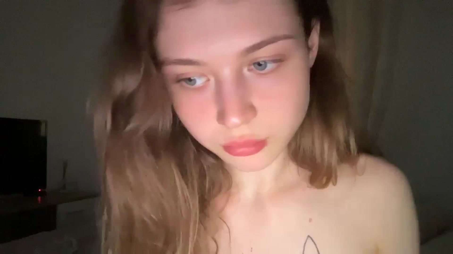 Gallery image thumbnail from Coconut_dream's myfreecams stream on, 06/03/2024, 18:02 image 8 of 20