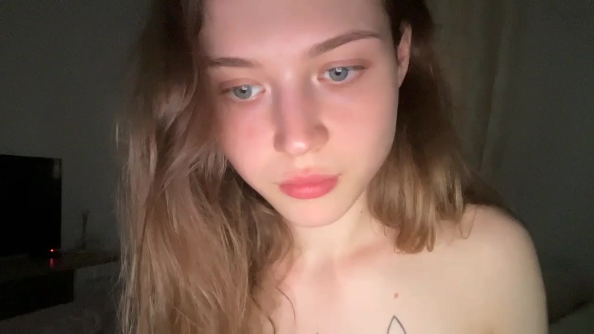 Gallery image thumbnail from Coconut_dream's myfreecams stream on, 06/03/2024, 18:02 image 10 of 20