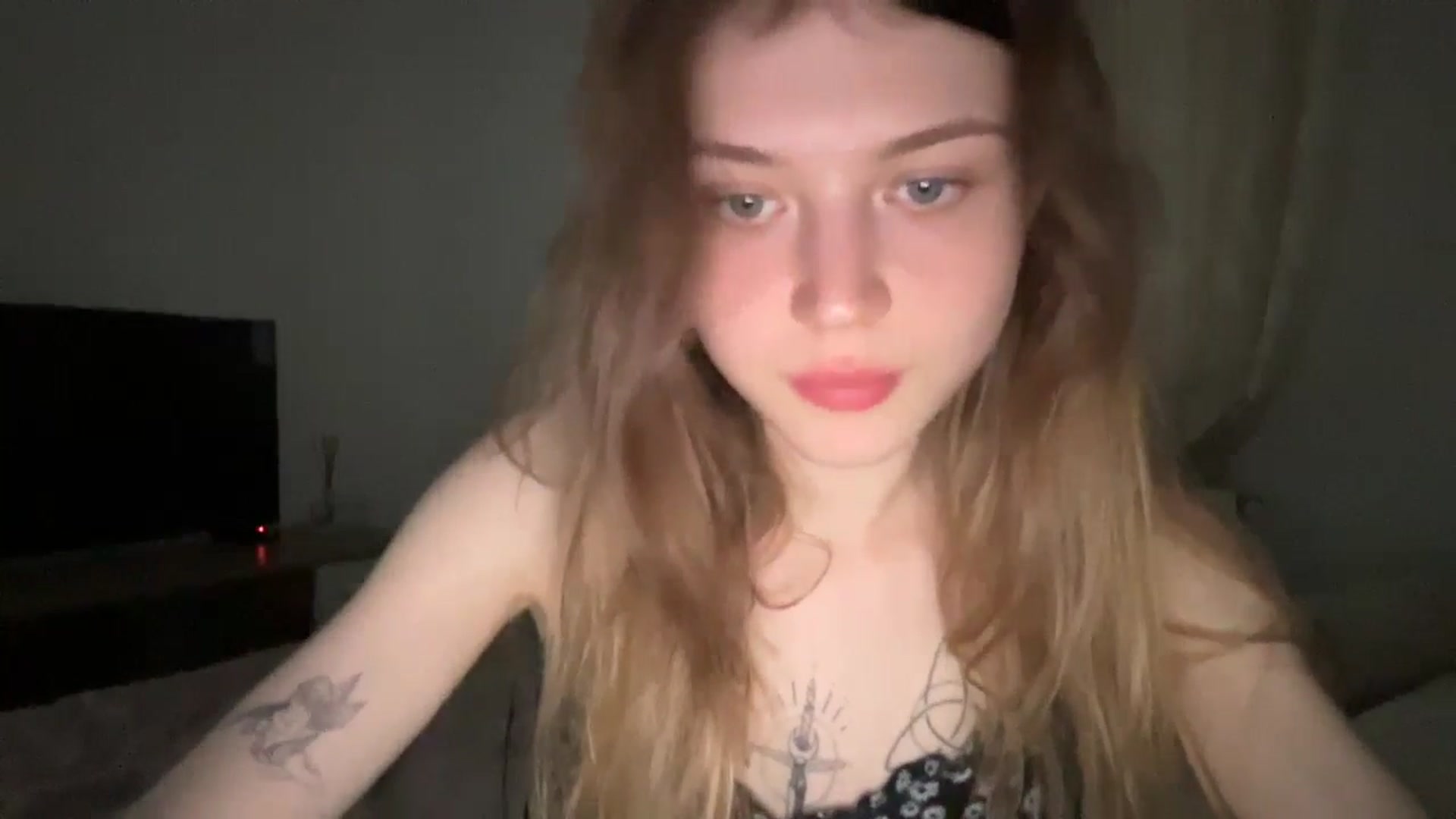 Gallery image thumbnail from Coconut_dream's myfreecams stream on, 06/03/2024, 18:02 image 2 of 20