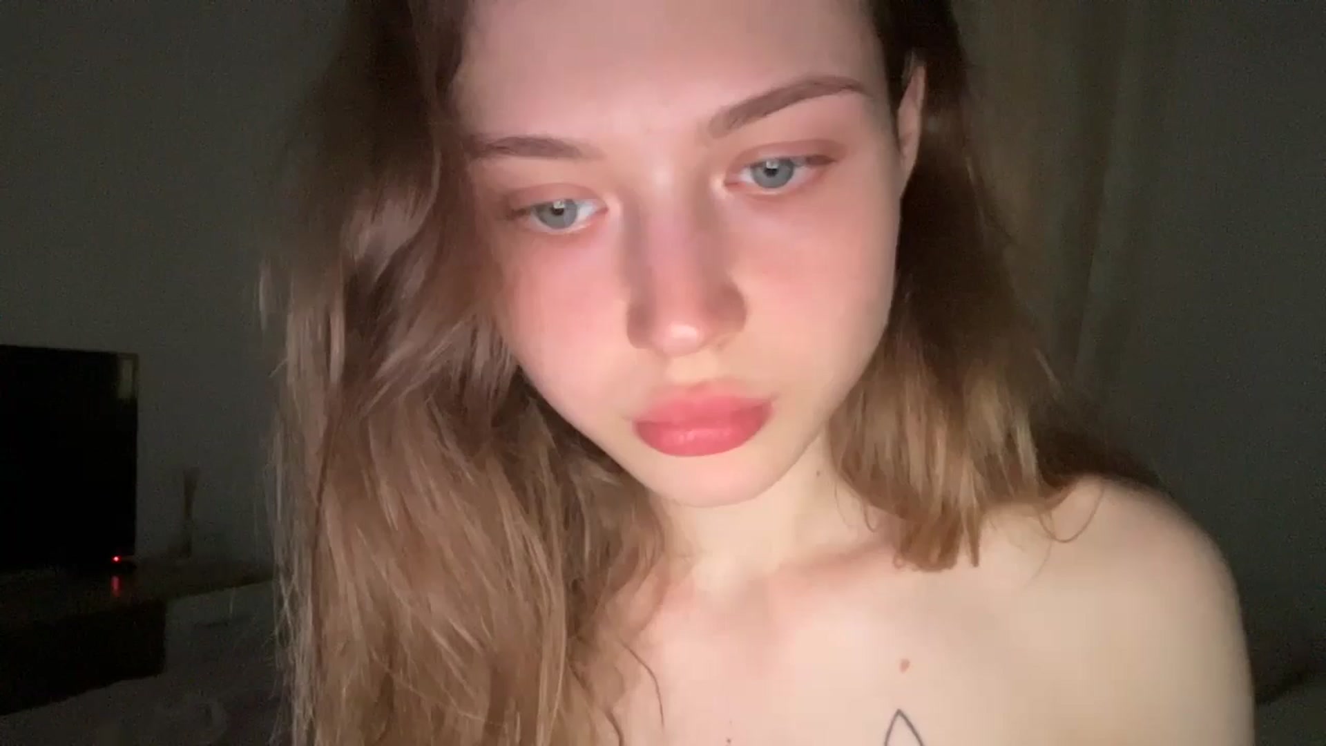 Gallery image thumbnail from Coconut_dream's myfreecams stream on, 06/03/2024, 18:02 image 9 of 20