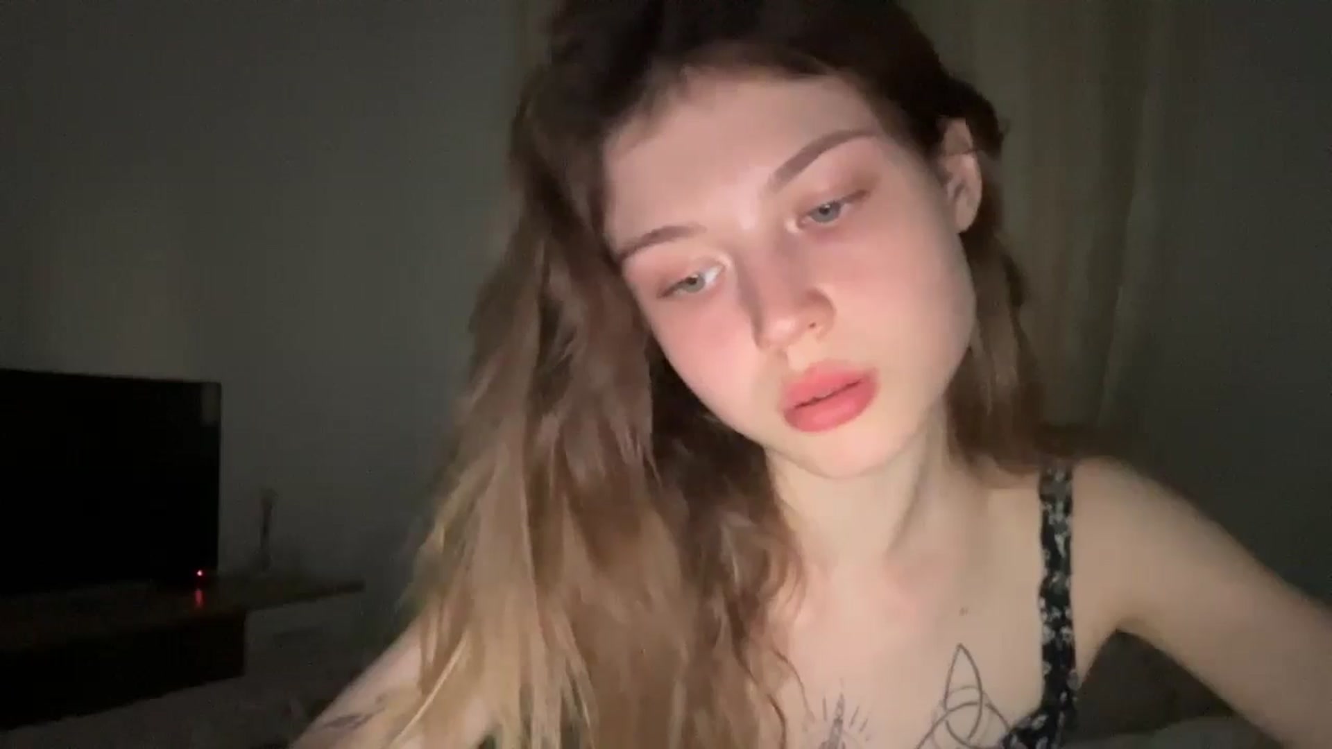 Gallery image thumbnail from Coconut_dream's myfreecams stream on, 06/03/2024, 18:02 image 13 of 20