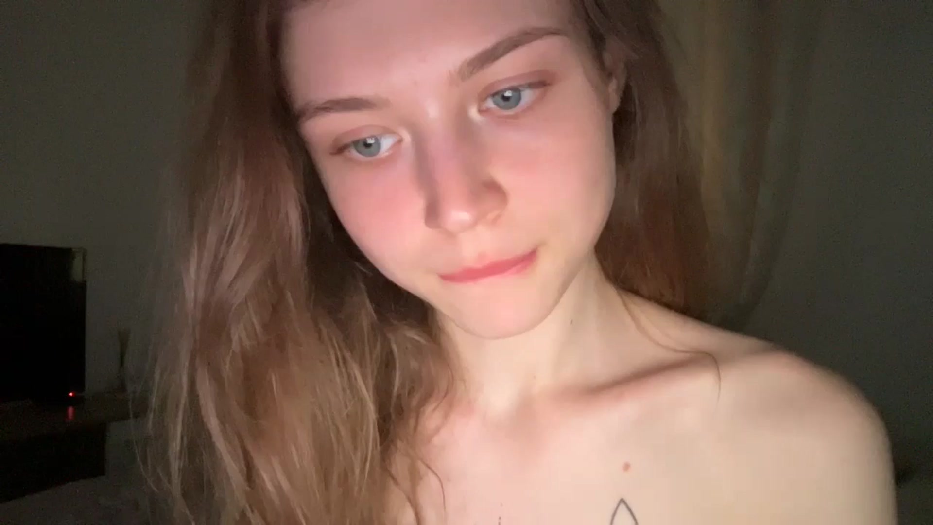 Gallery image thumbnail from Coconut_dream's myfreecams stream on, 06/03/2024, 18:02 image 7 of 20