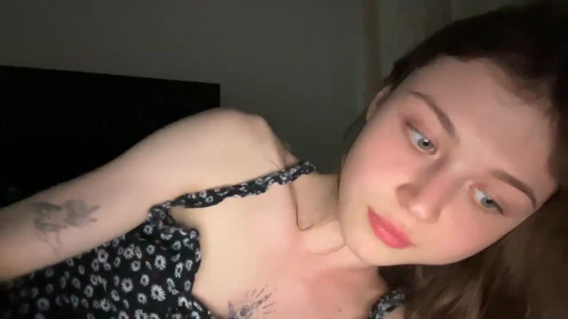 Gallery image thumbnail from Coconut_dream's myfreecams stream on, 06/03/2024, 18:46 image 2 of 20