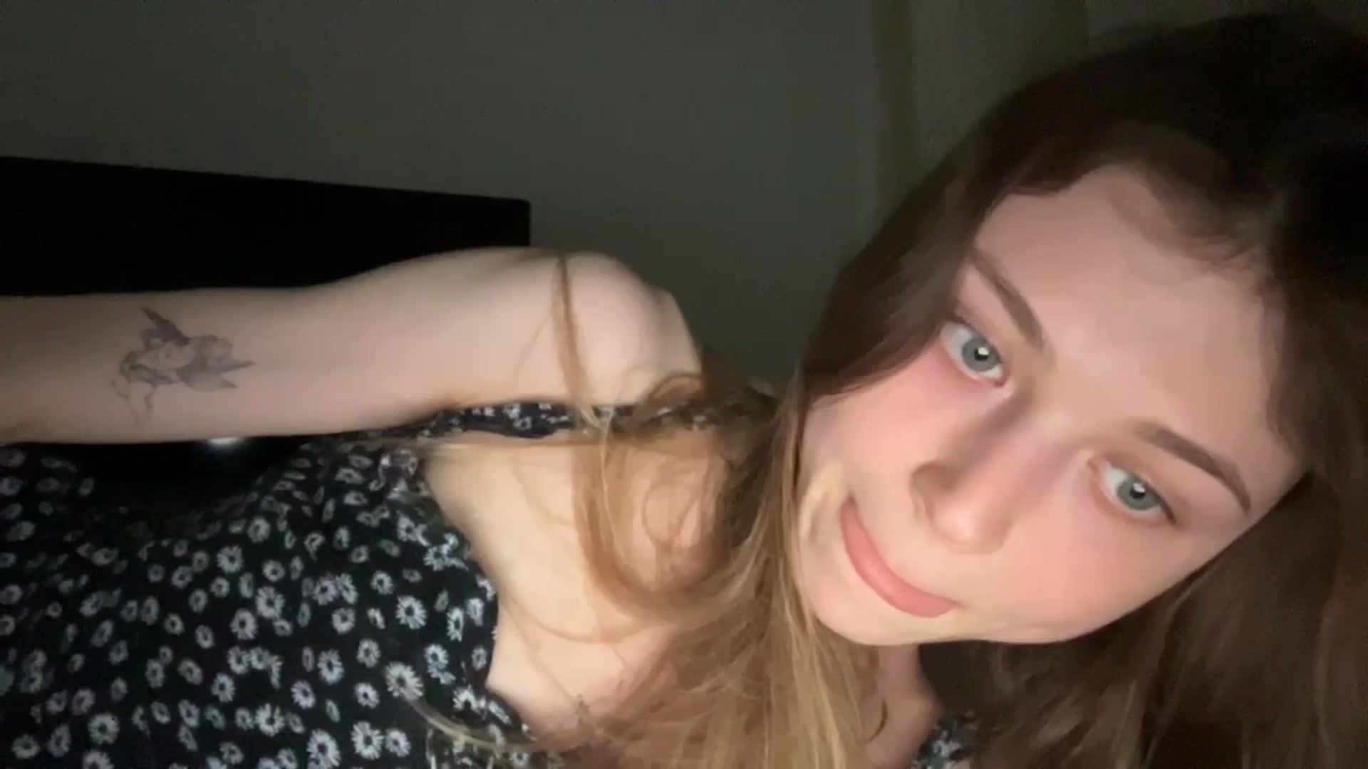 Gallery image thumbnail from Coconut_dream's myfreecams stream on, 06/03/2024, 18:46 image 4 of 20